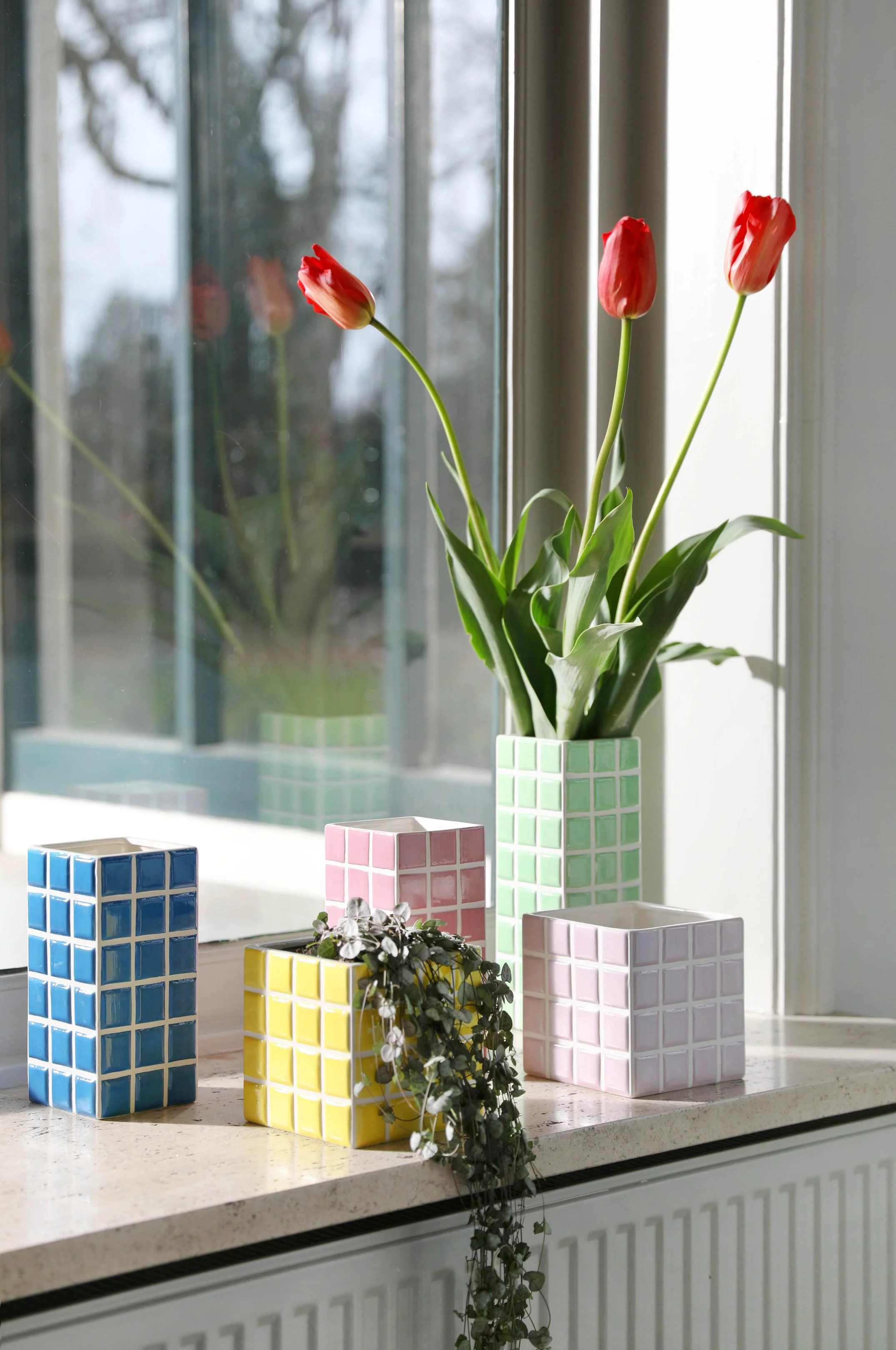 Doniczka TILE różowy z białym - Image 2