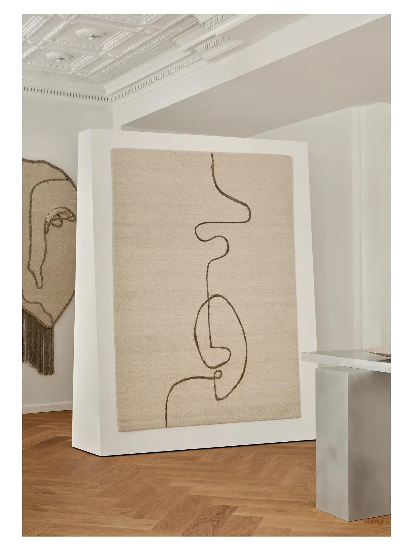 Dywan FACIAL MAZE beżowy ze wzorem - Image 2