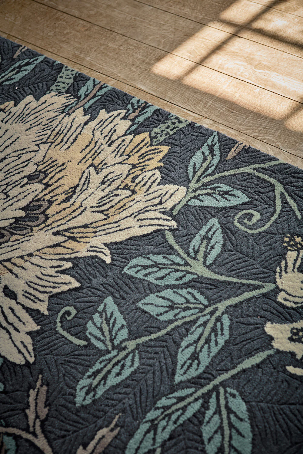 Dywan HONEYSUCKLE & TULIP TEAL granatowy - Image 4