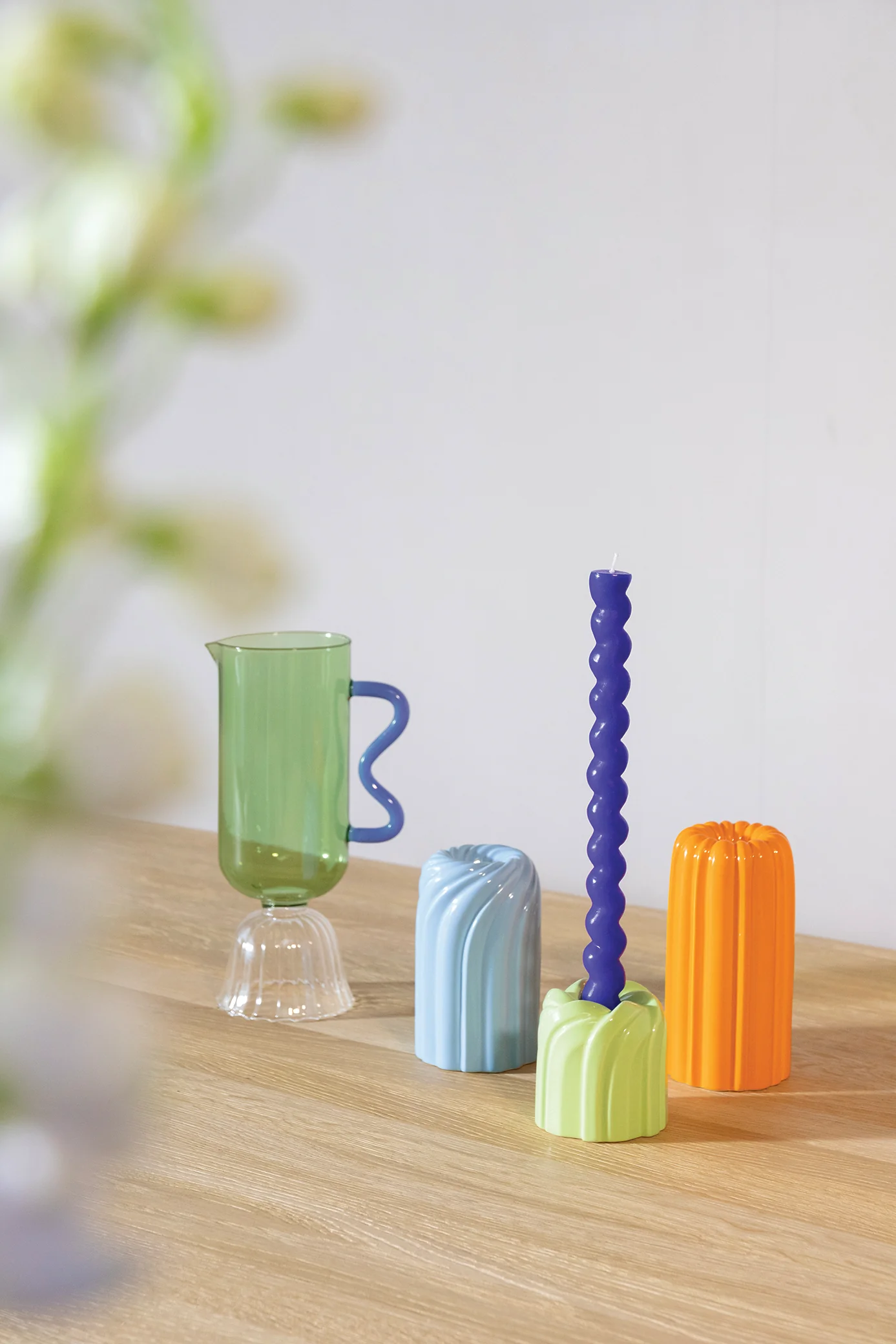 Karafka szklana TULIP zielony z niebieskim uchwytem - Image 2