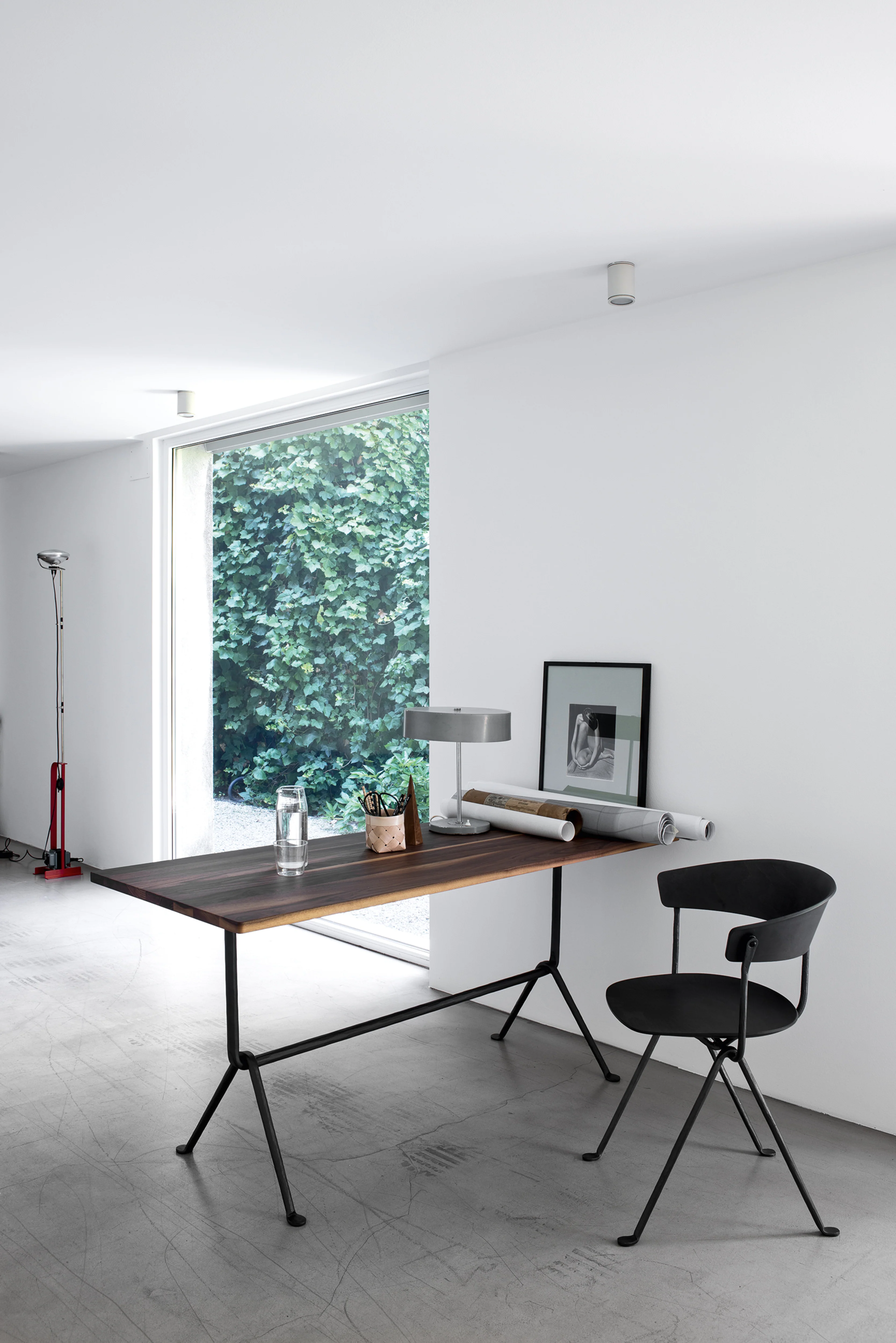 Krzesło OFFICINA brązowa podstawa z czarnym siedziskiem - Image 11