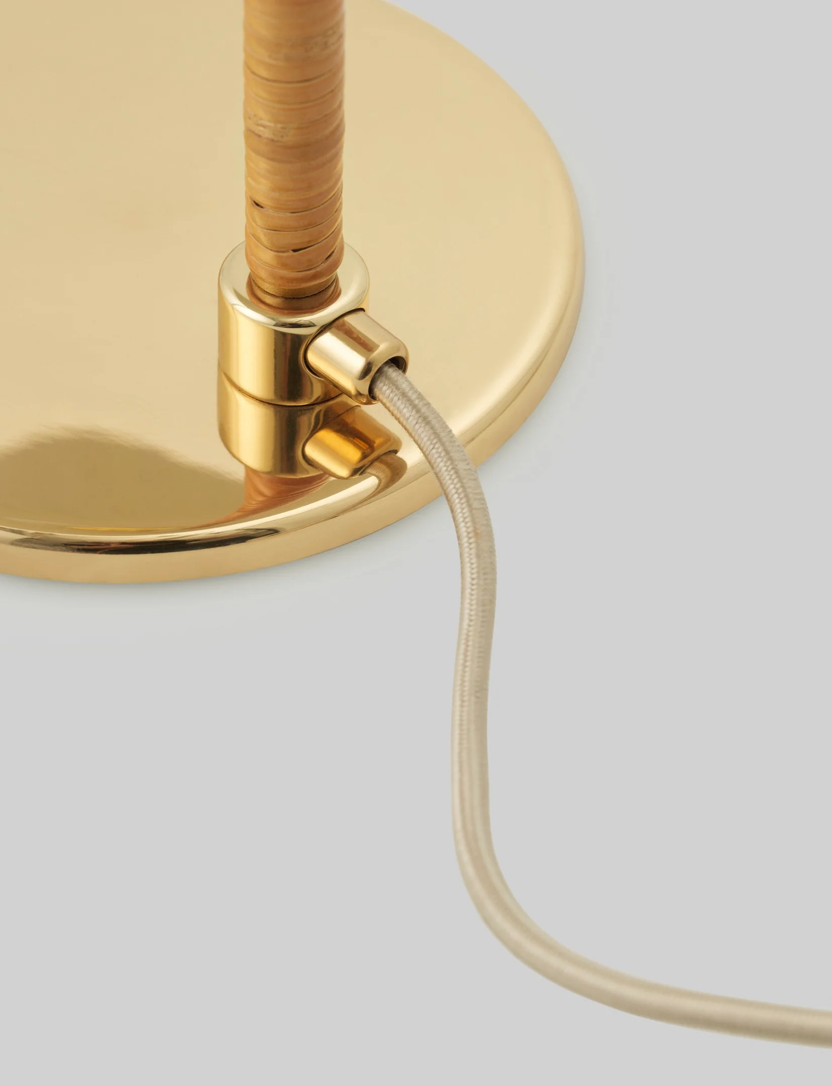 Lampa podłogowa 9602 mosiądz z wiklinowym kloszem - Image 15