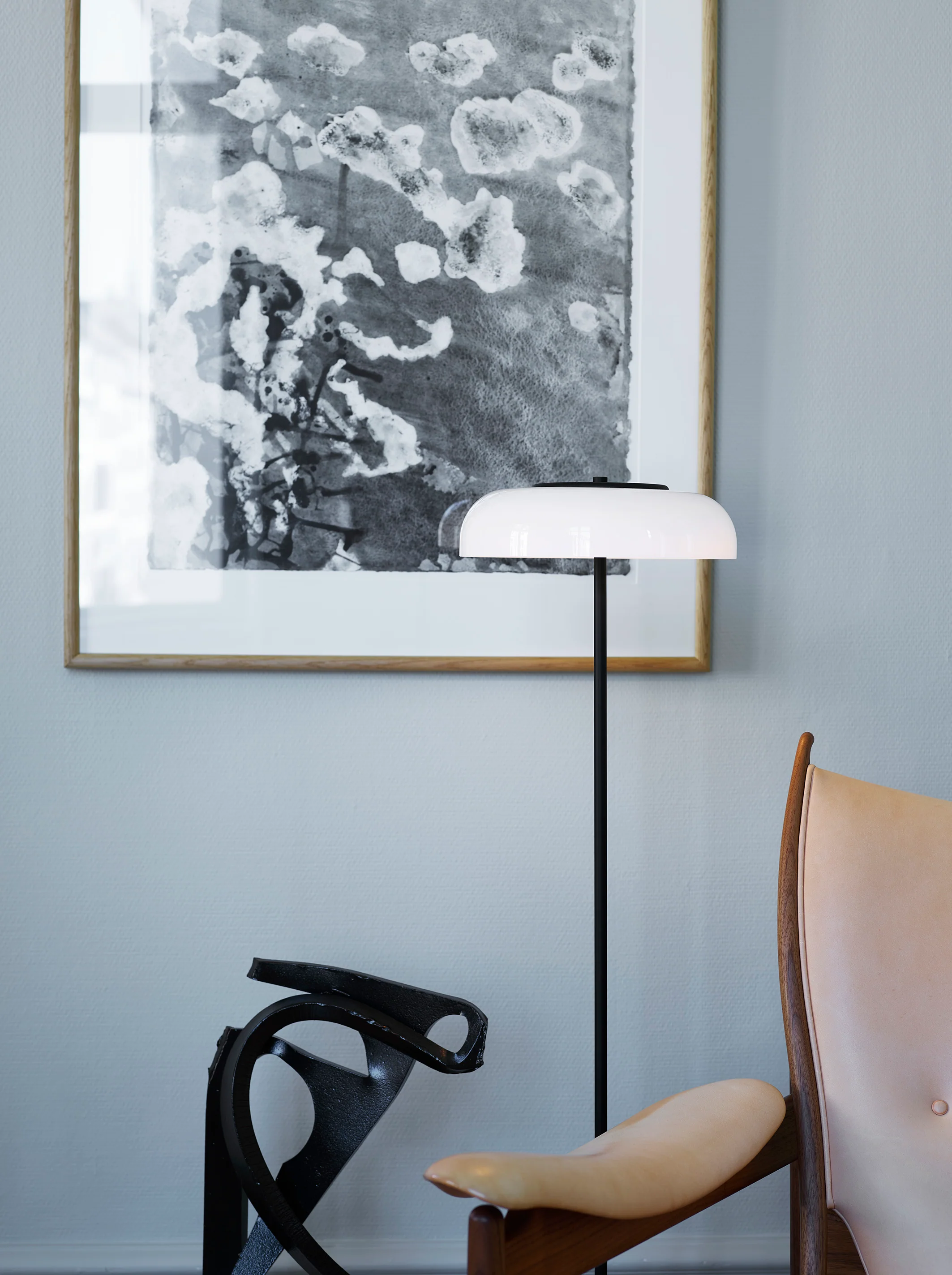 Lampa podłogowa BLOSSI czarny z opalowym szkłem - Image 6