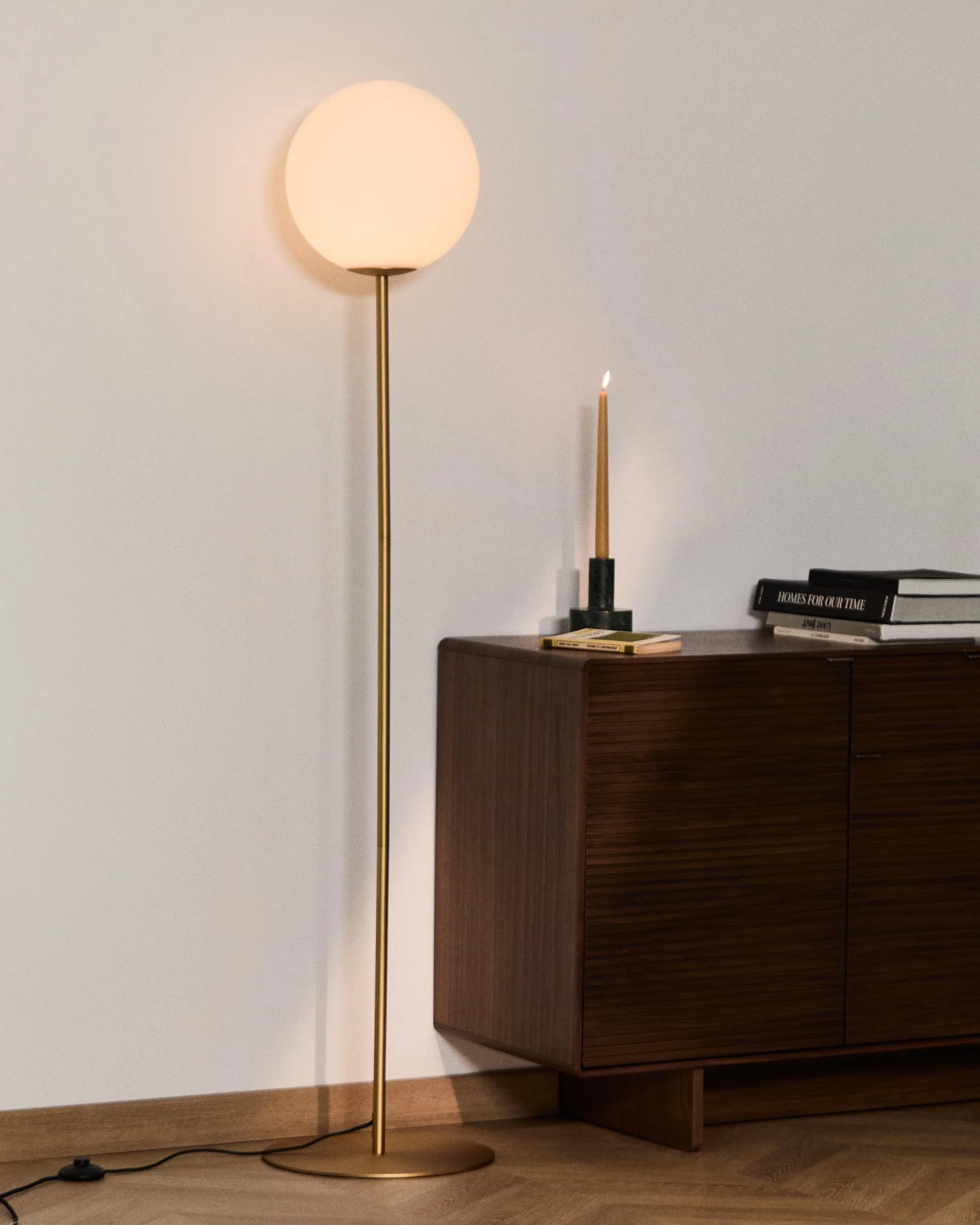 Lampa podłogowa BRISIA szczotkowany mosiądz - Image 4