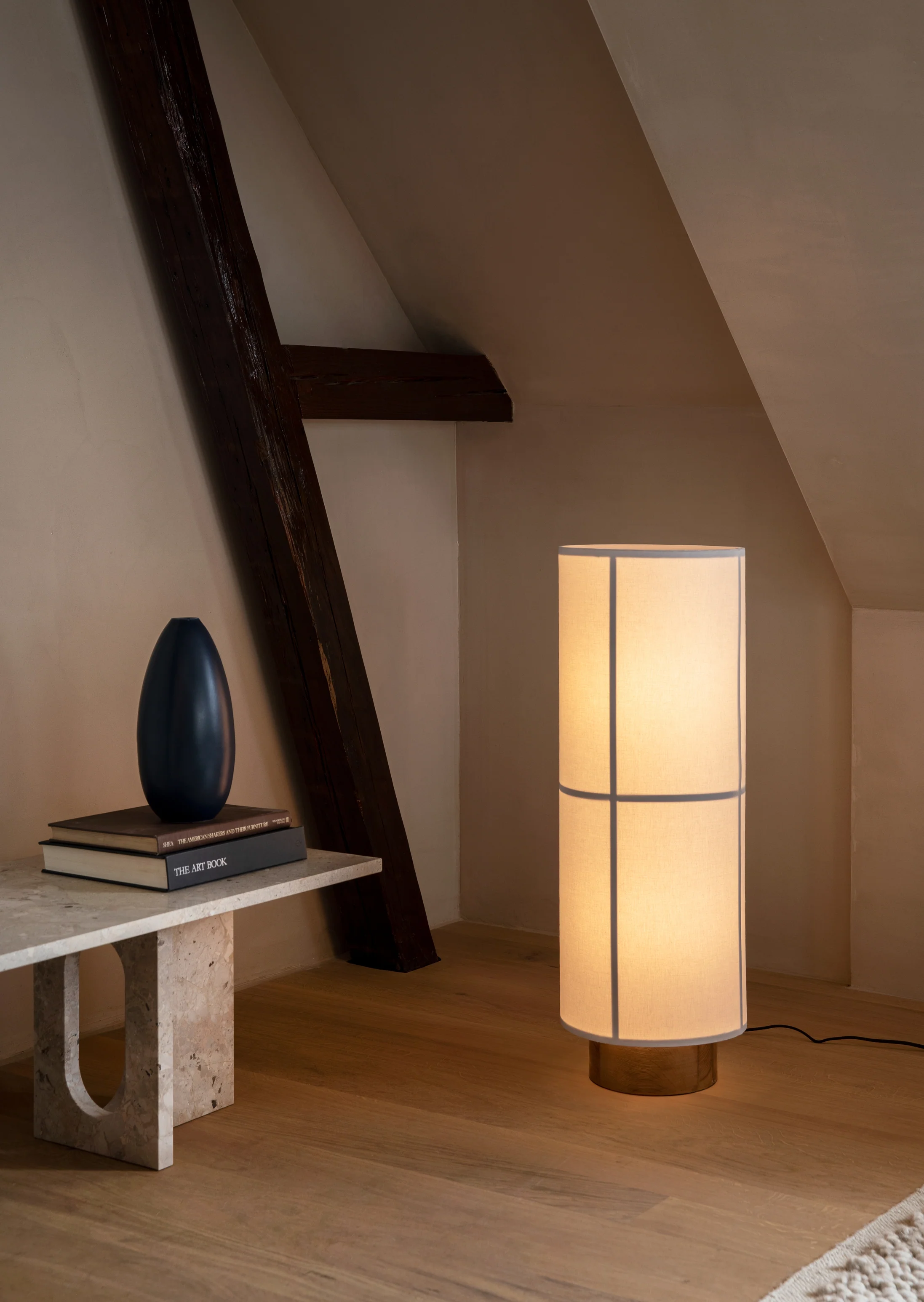 Lampa podłogowa HASHIRA len z jesionową podstawą - Image 2