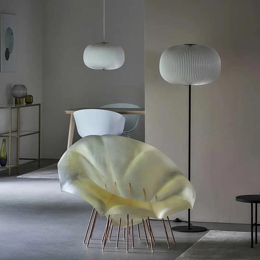 Lampa podłogowa MODEL 332 LAMELLA biały z czarną podstawą - Image 3