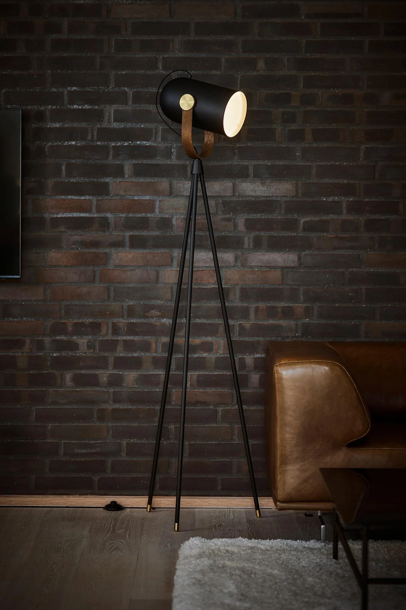 Lampa podłogowa MODEL 362 CARRONADE II czarny ze złotym - Image 2