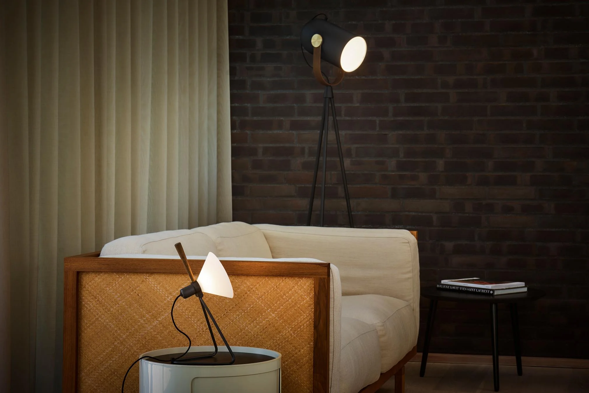 Lampa podłogowa MODEL 362 CARRONADE II czarny ze złotym - Image 6