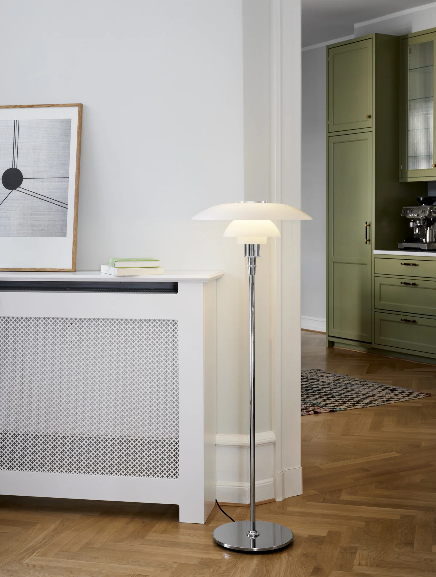 Lampa podłogowa PH 4½-3½ biały z chromowaną podstawą - Image 2