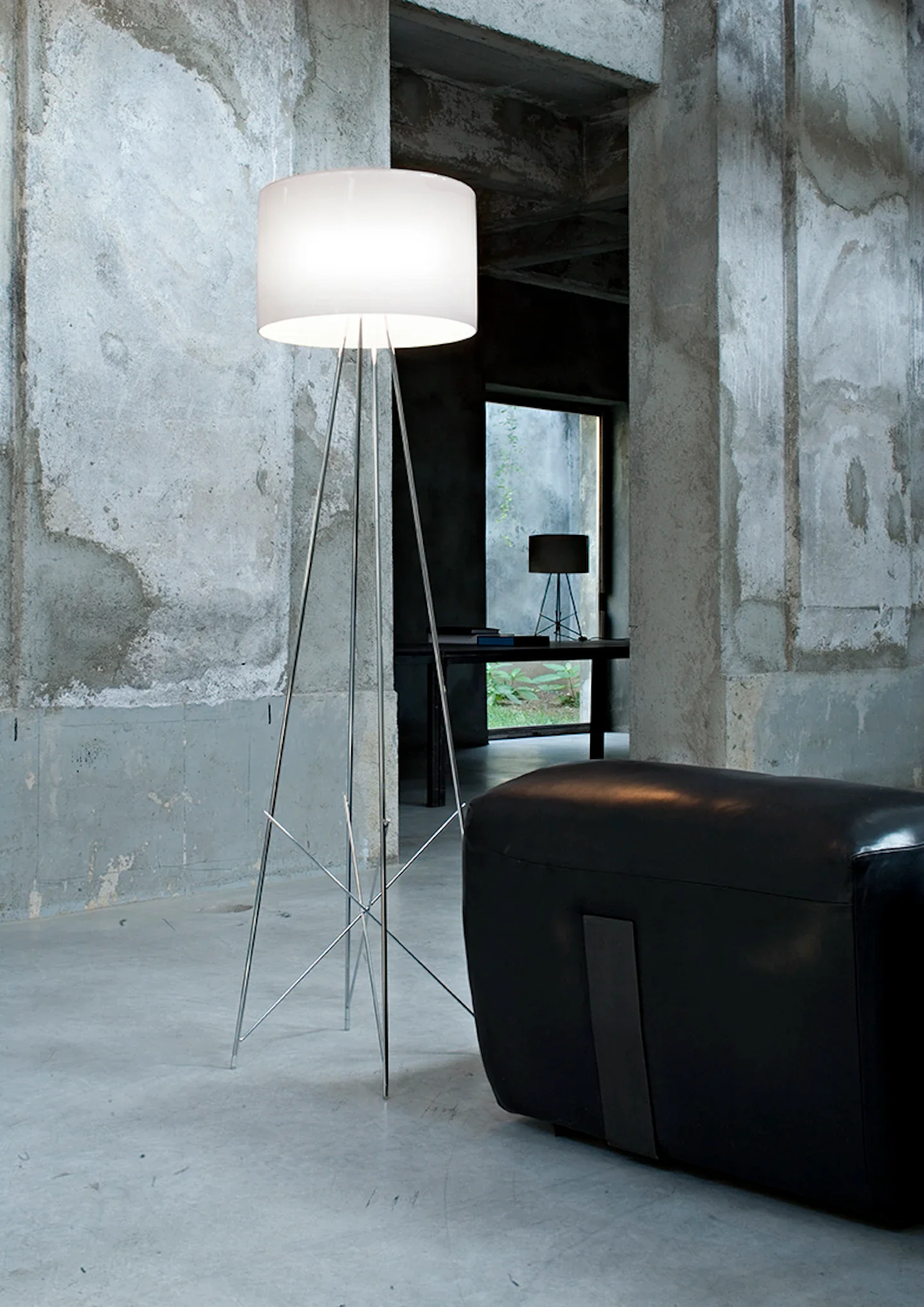 Lampa podłogowa RAY szkło z metalową podstawą - Image 2