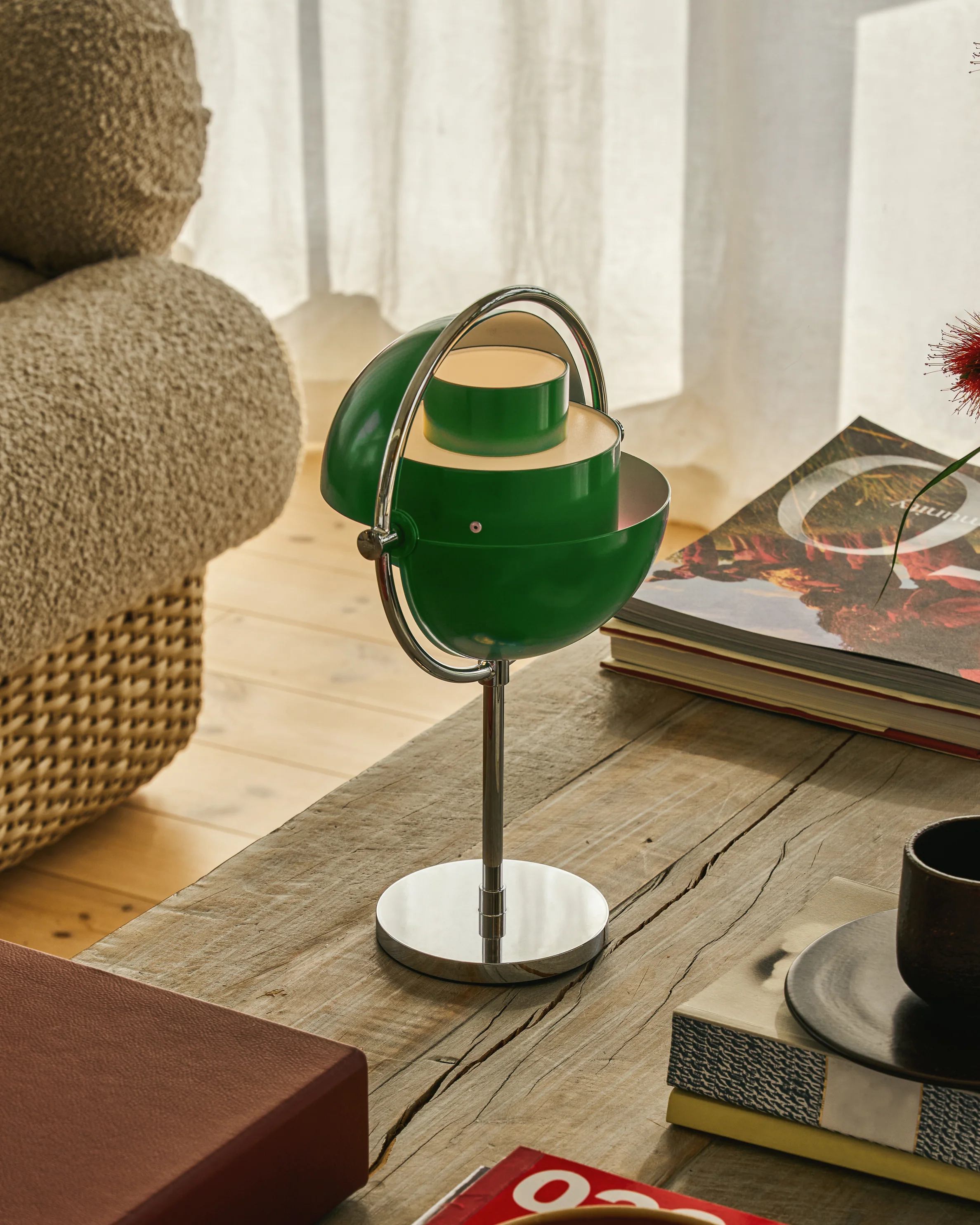 Lampa przenośna MULTI-LITE zielony z chromowaną podstawą - Image 2