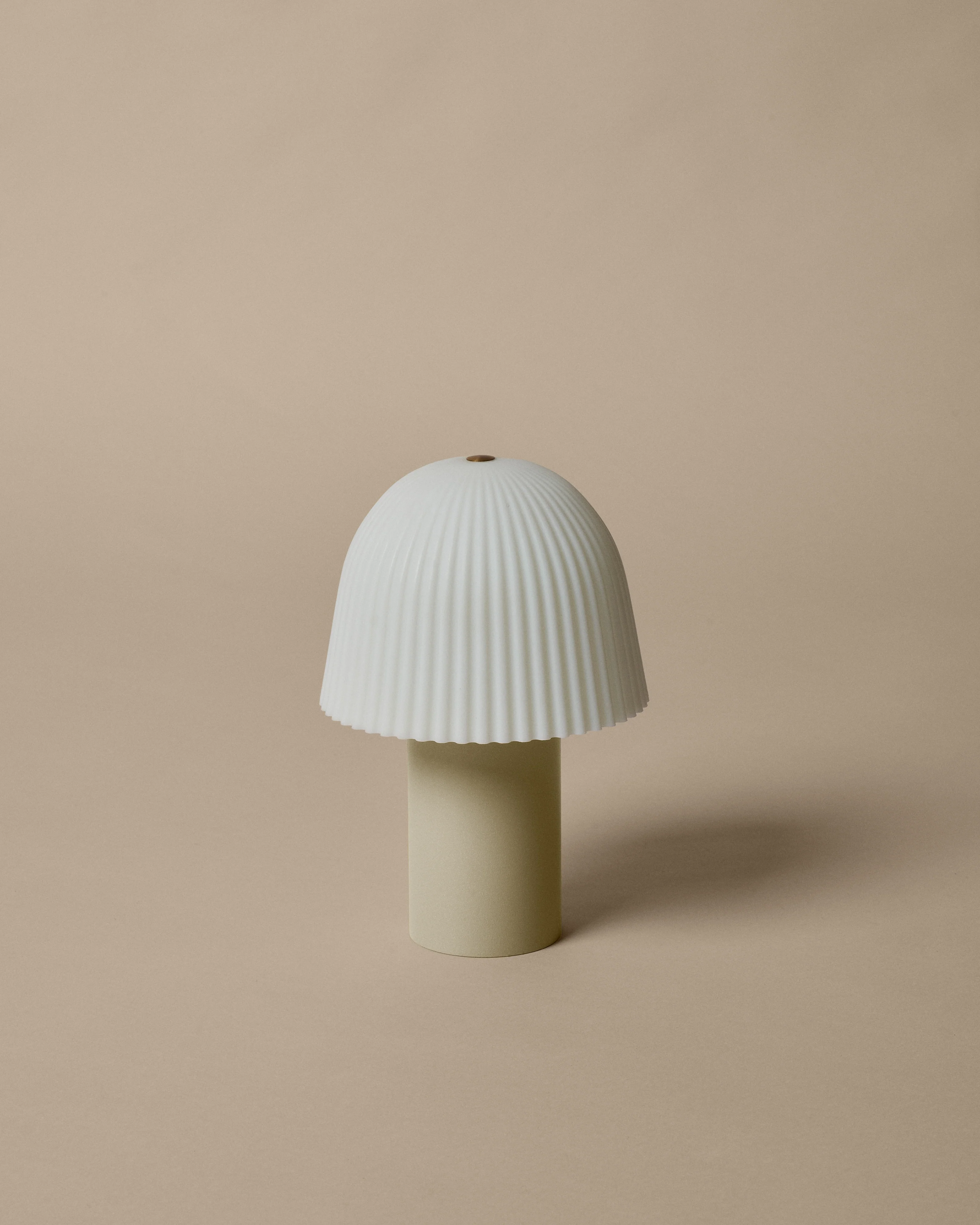 Lampa przenośna FRILL złamana biel z beżowym - Image 6
