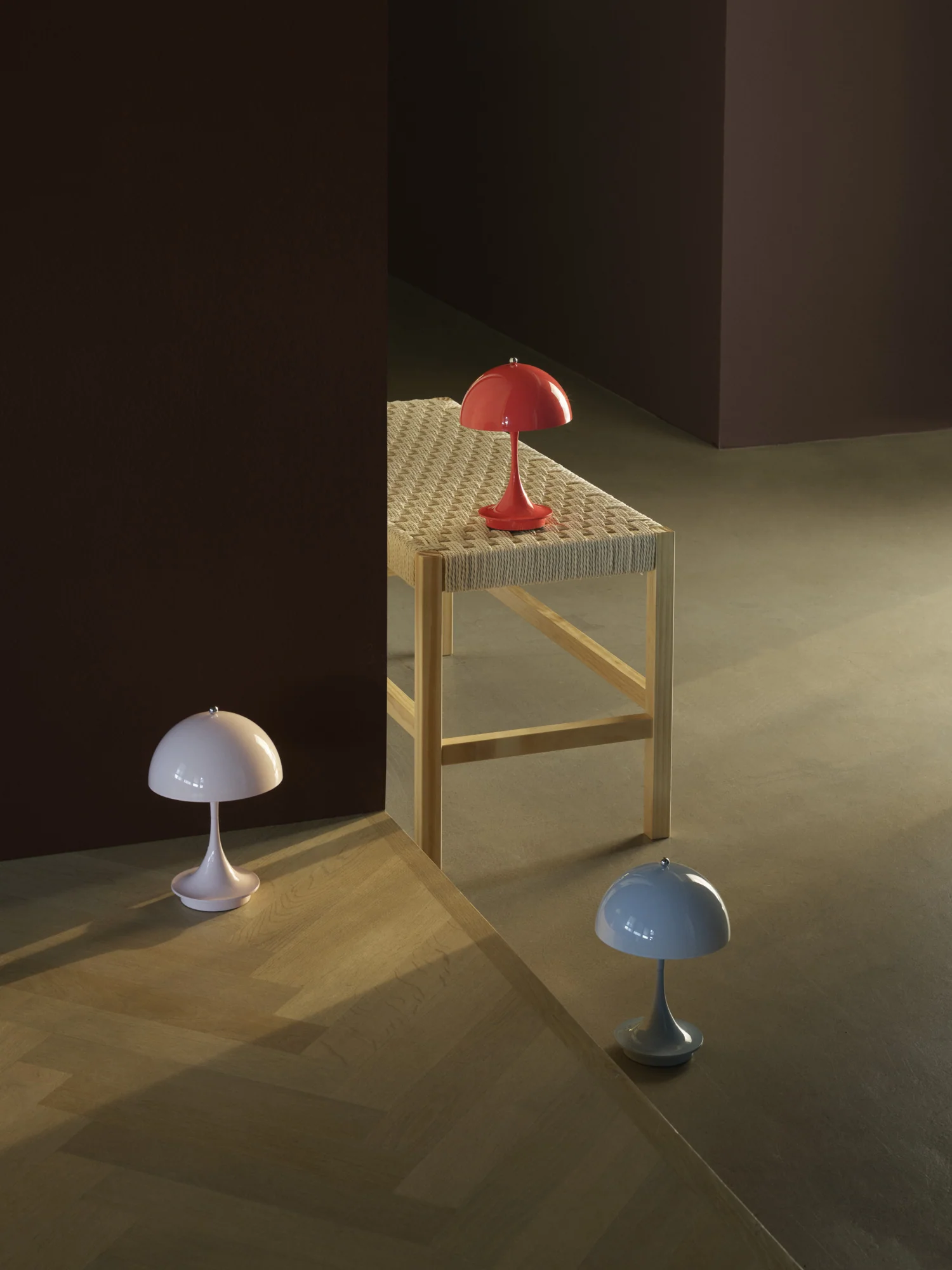 Lampa przenośna PANTHELLA 160 blady różowy - Image 2
