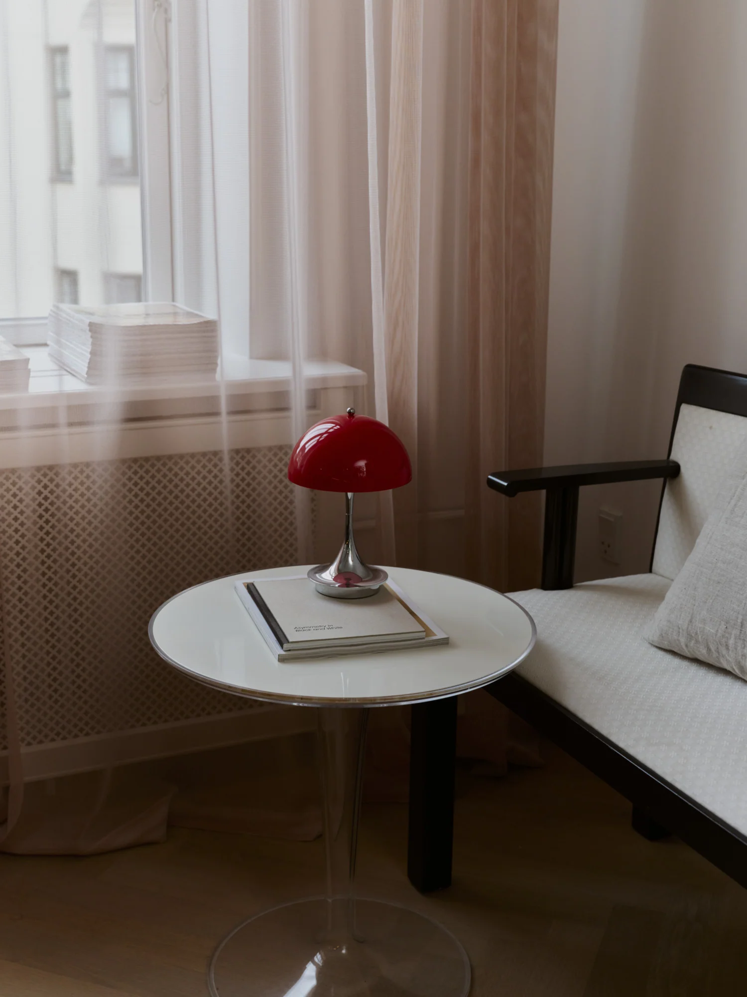Lampa przenośna PANTHELLA 160 czerwony z chromowaną podstawą - Image 6