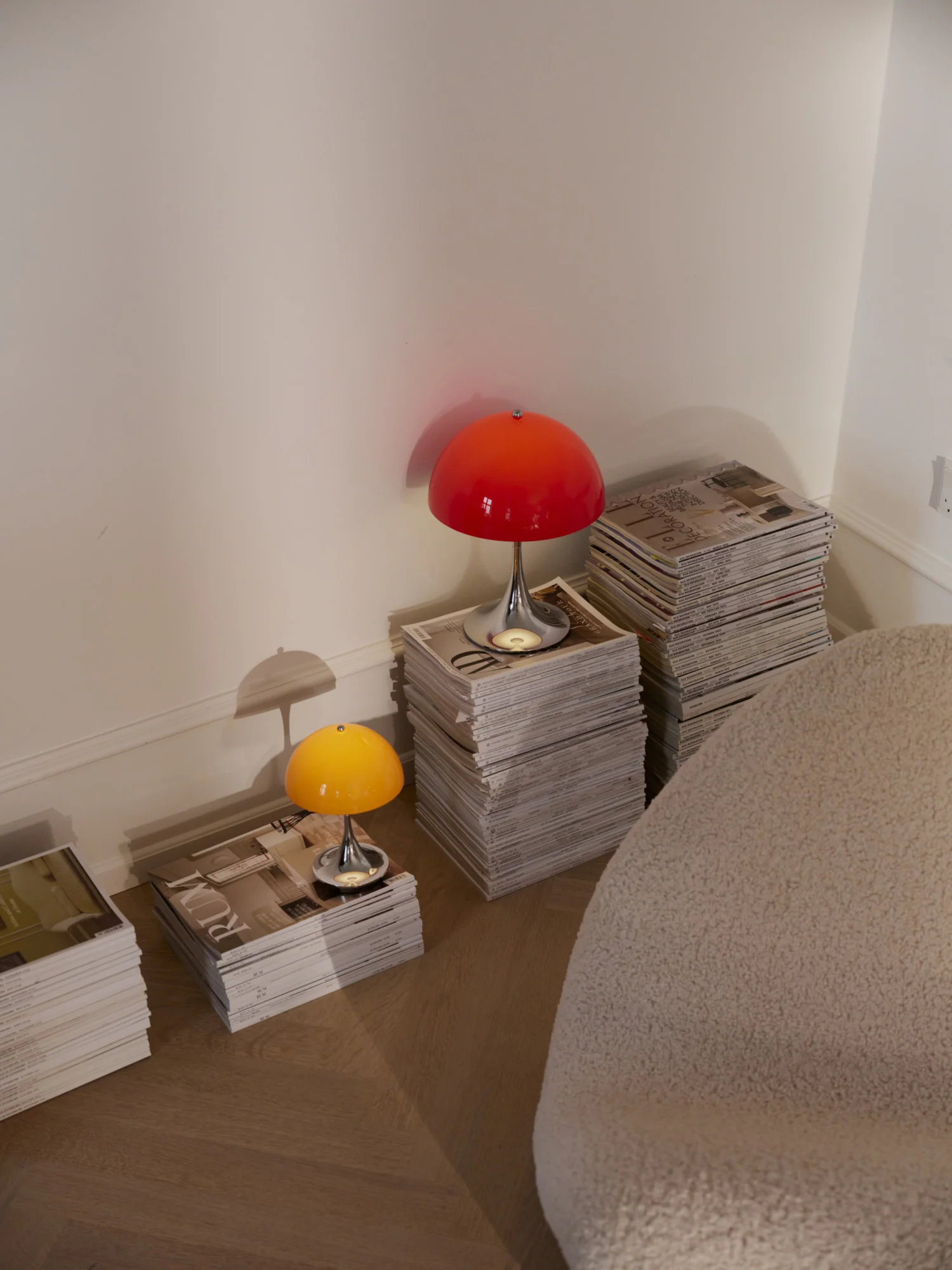 Lampa przenośna PANTHELLA 250 czerwony z chromowaną podstawą - Image 5