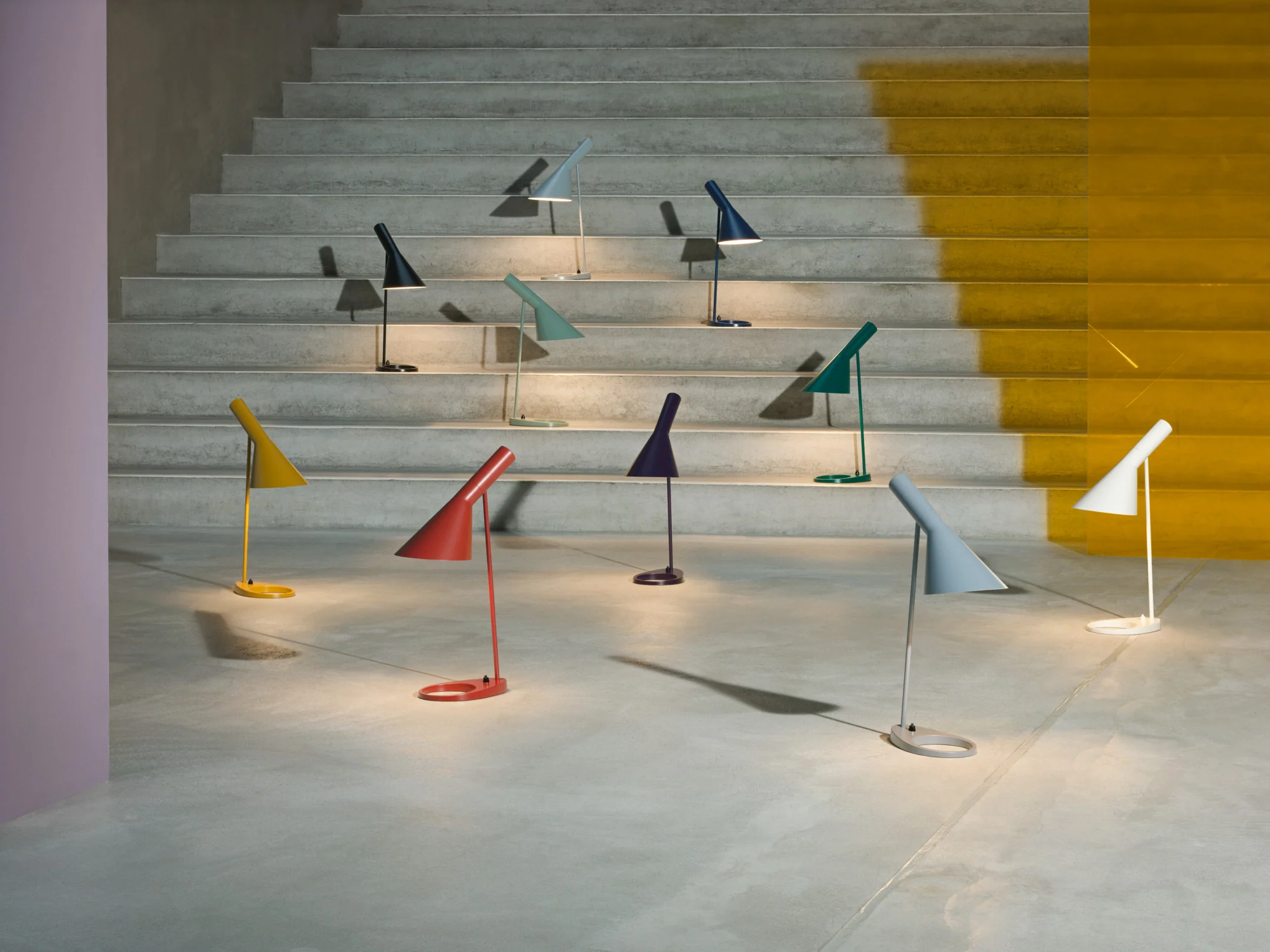 Lampa stołowa AJ biały - Image 2