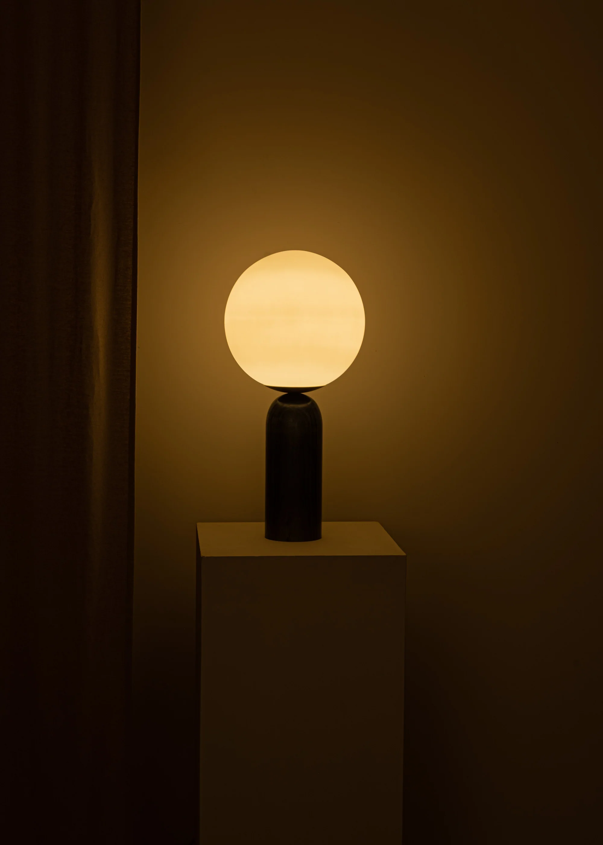 Lampa stołowa ATLAS czarny marmur - Image 2