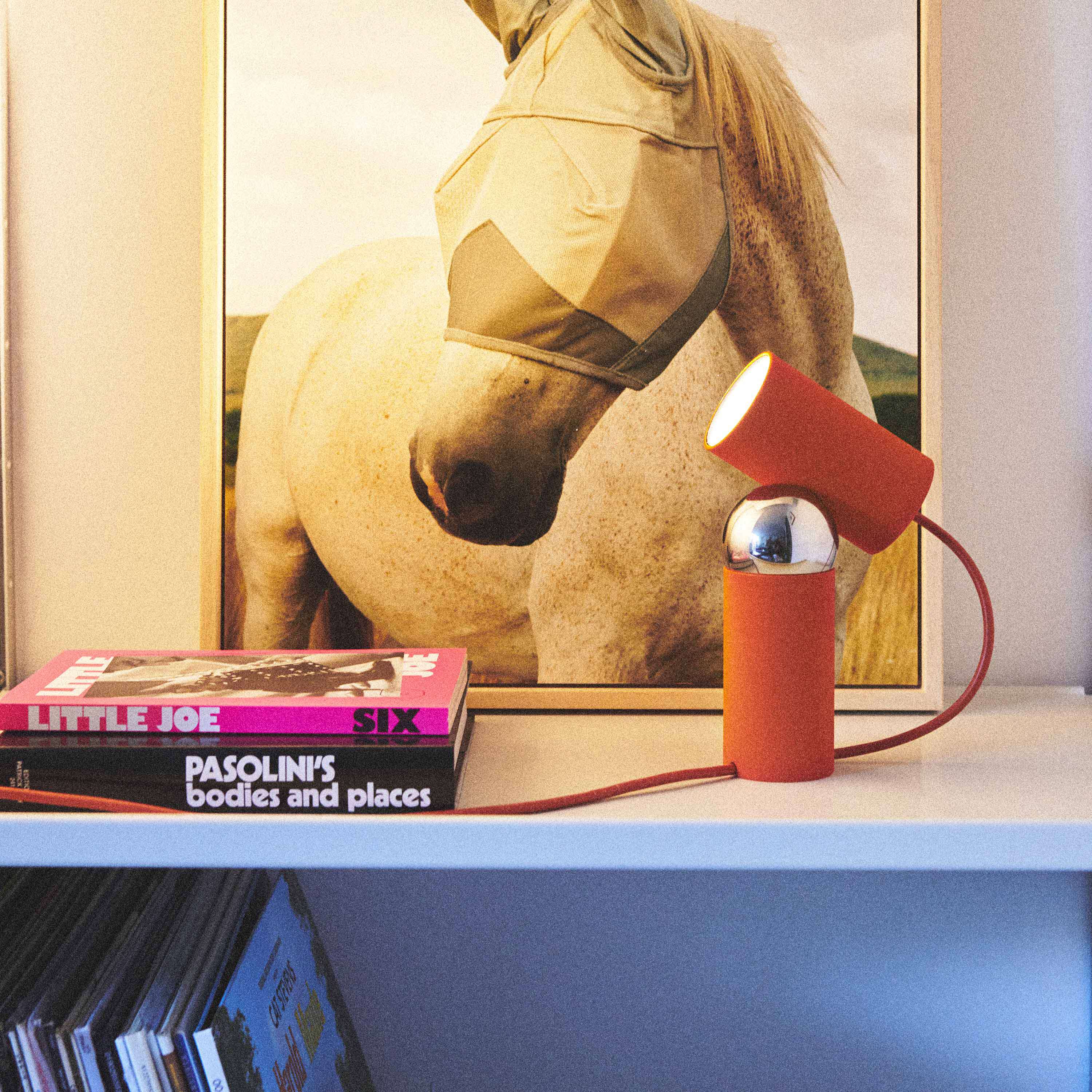 Lampa stołowa BILBOQUET czerwony pomarańcz - Image 2