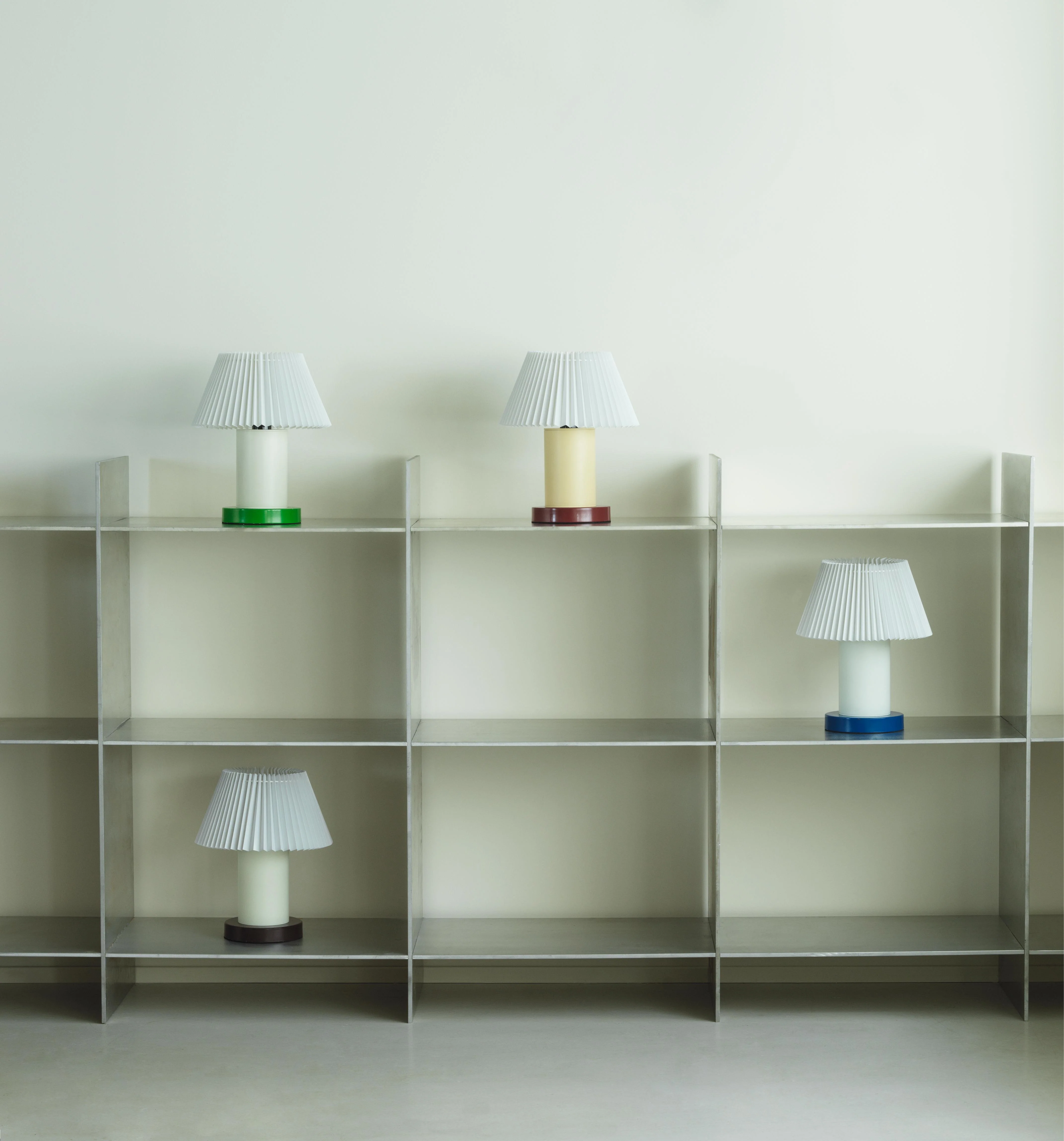Lampa stołowa CELLU biały z niebieską podstawą - Image 5