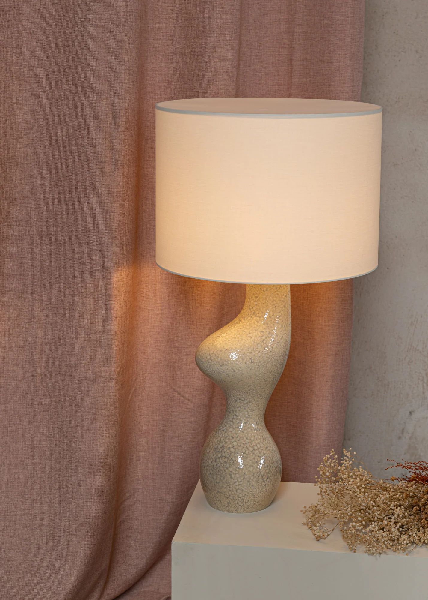 Lampa stołowa ceramiczna VENUSO beżowy - Image 4