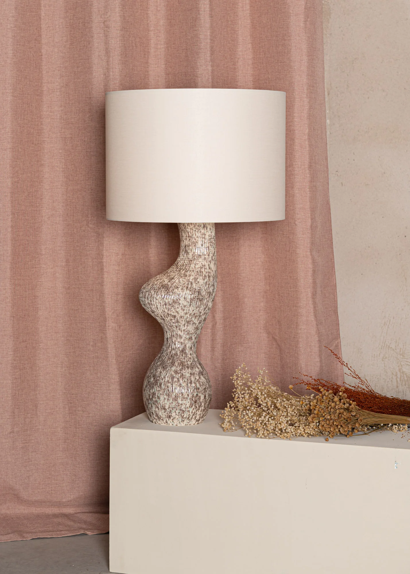 Lampa stołowa VENUSO beżowy z ceramiką - Image 4