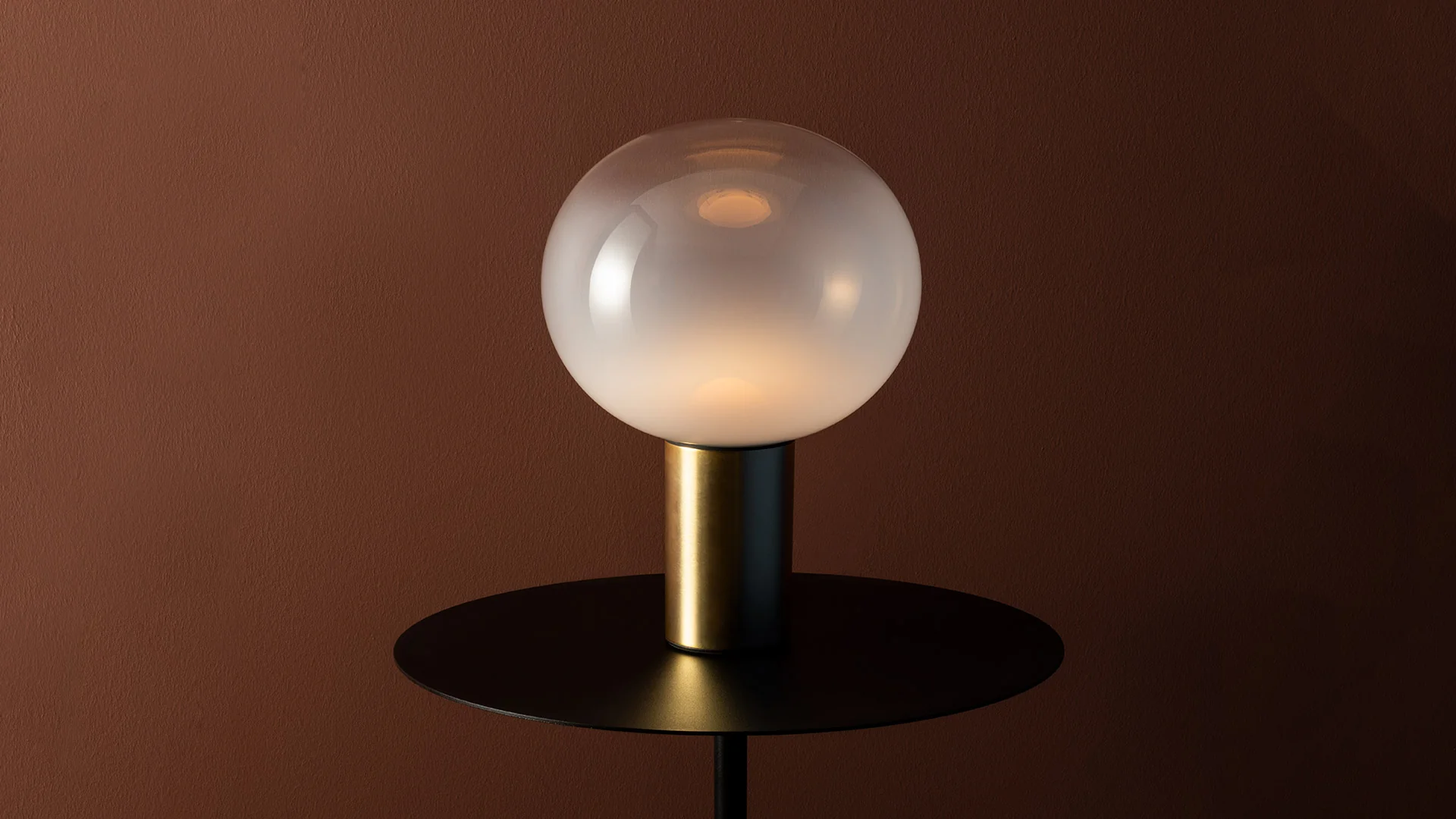 Lampa stołowa LAGUNA satynowy mosiężny - Image 2