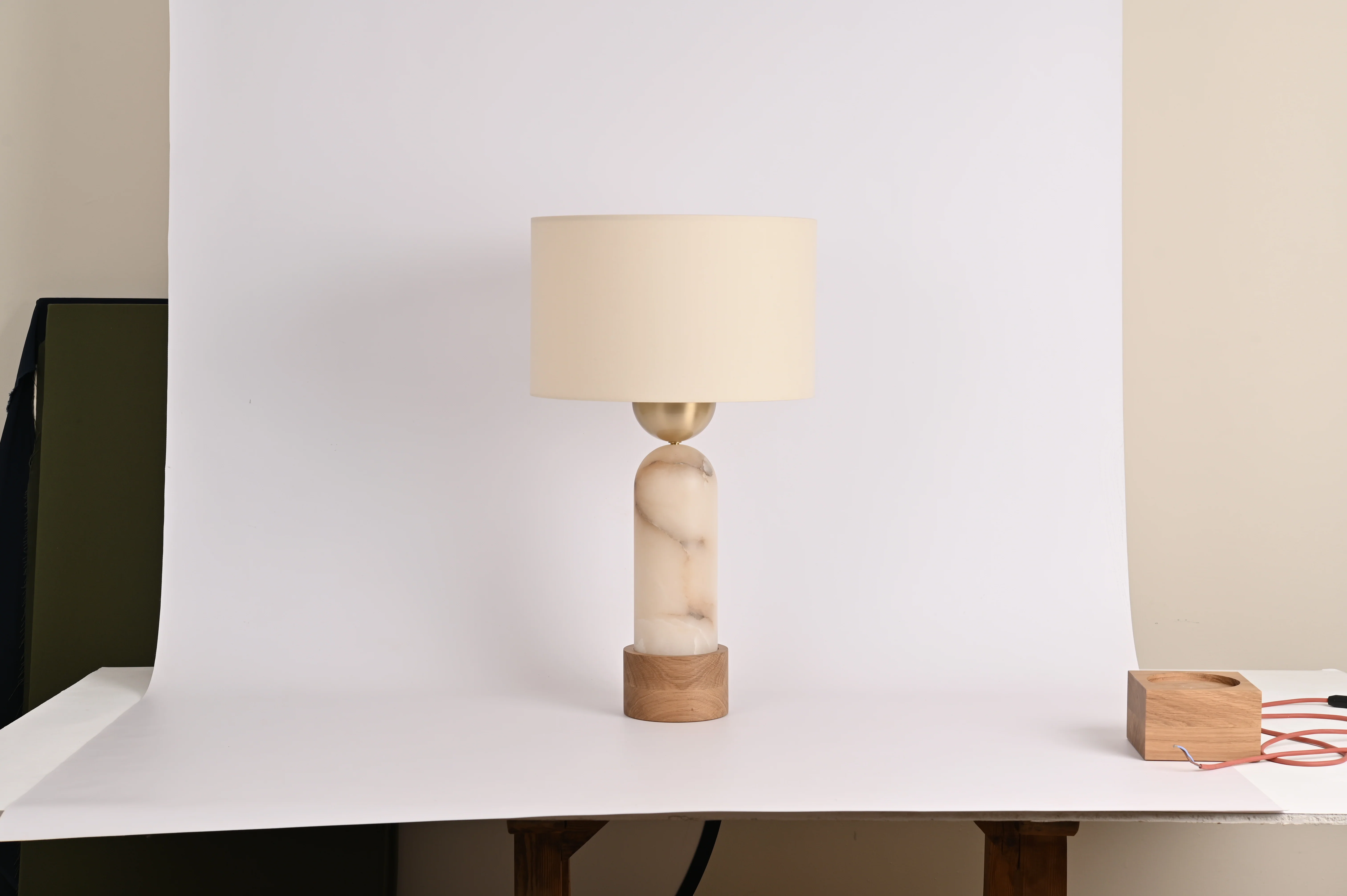 Lampa stołowa PEONA KELO biały alabaster - Image 7