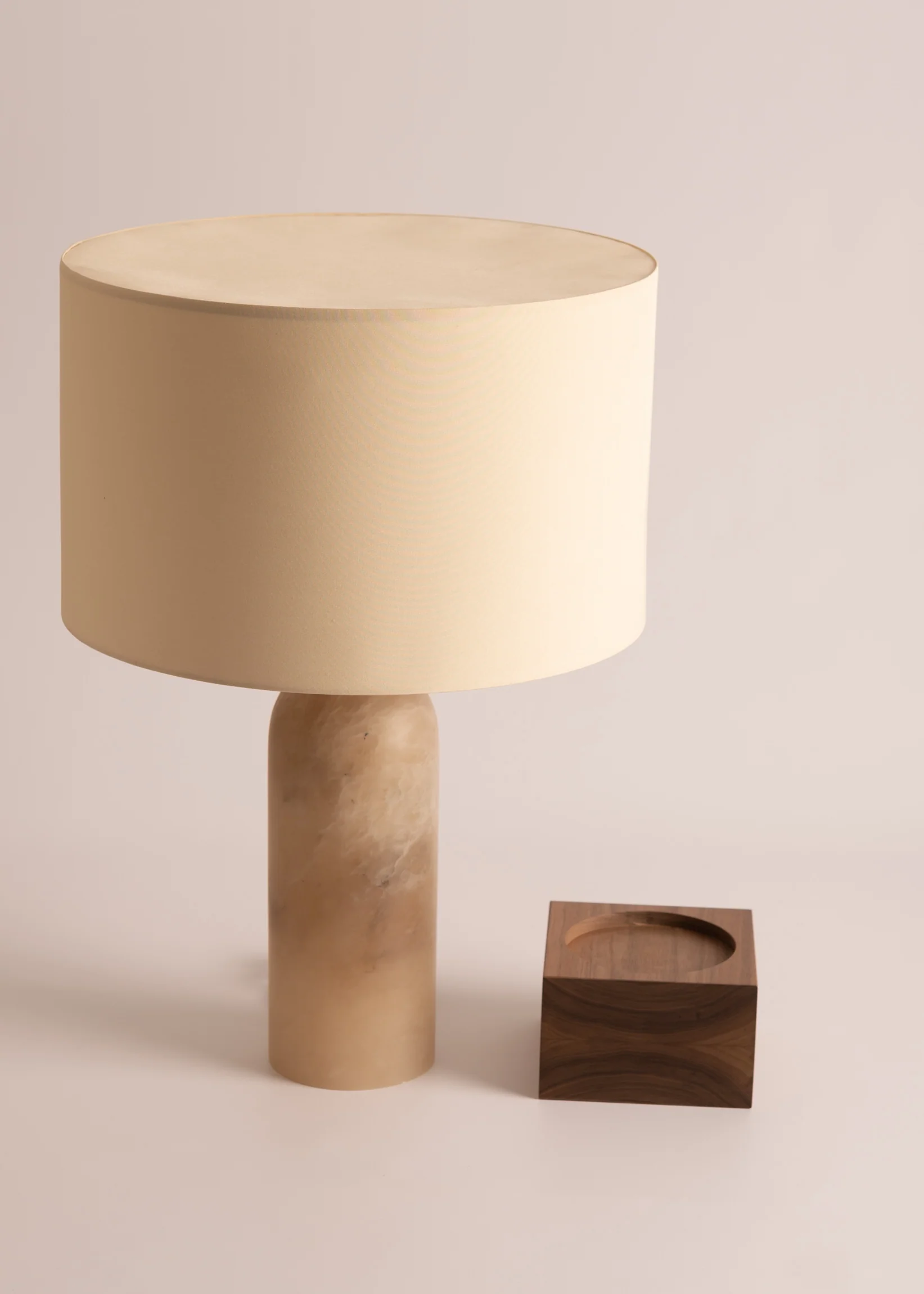 Lampa stołowa PURA KELO ciemny beżowy alabaster - Image 12