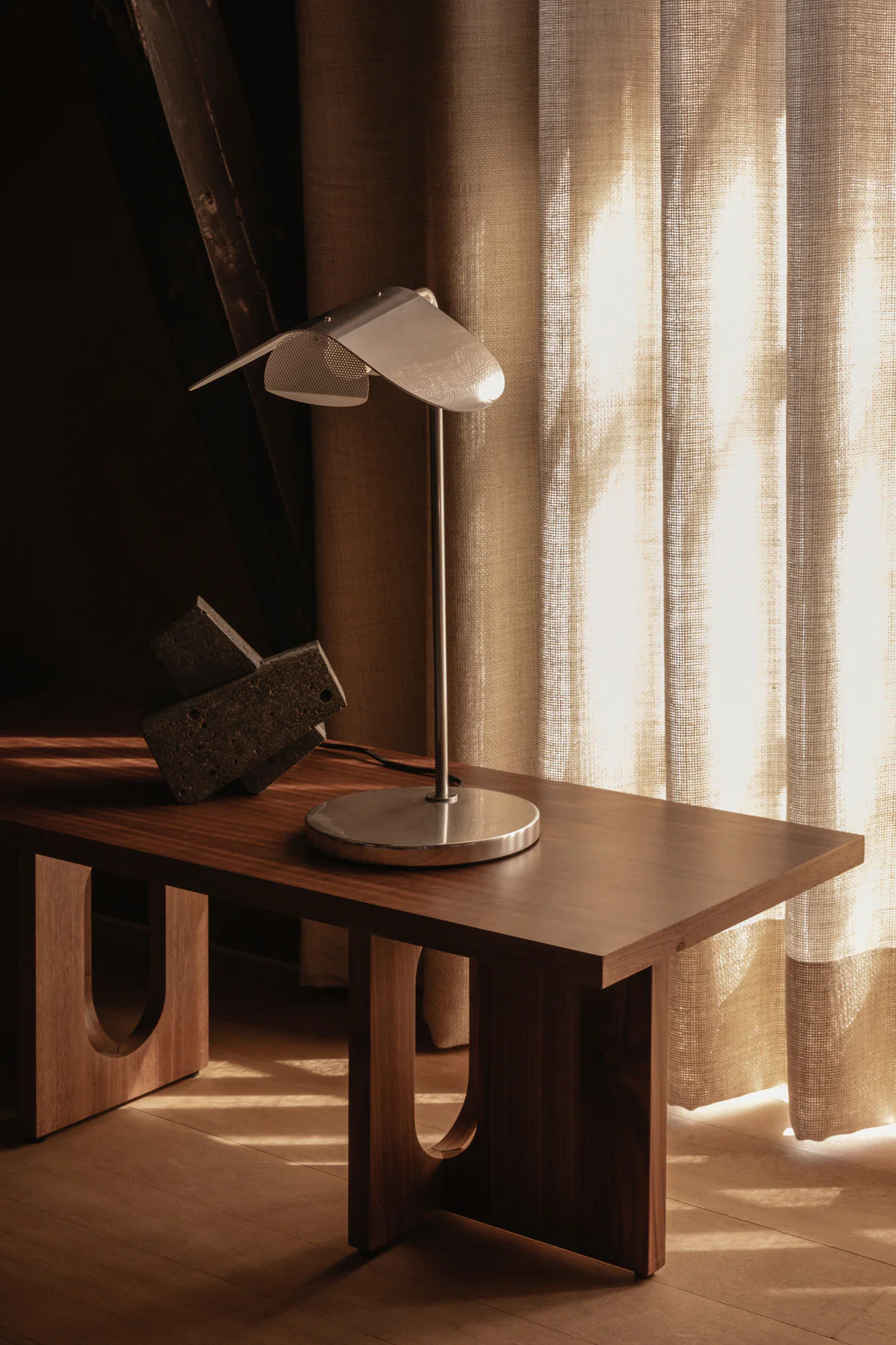 Lampa stołowa WING polerowane aluminium - Image 9
