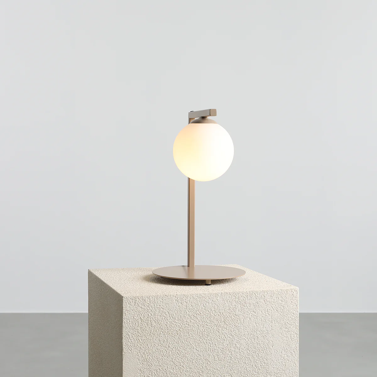 Lampa stołowa ZAC beżowy - Image 3