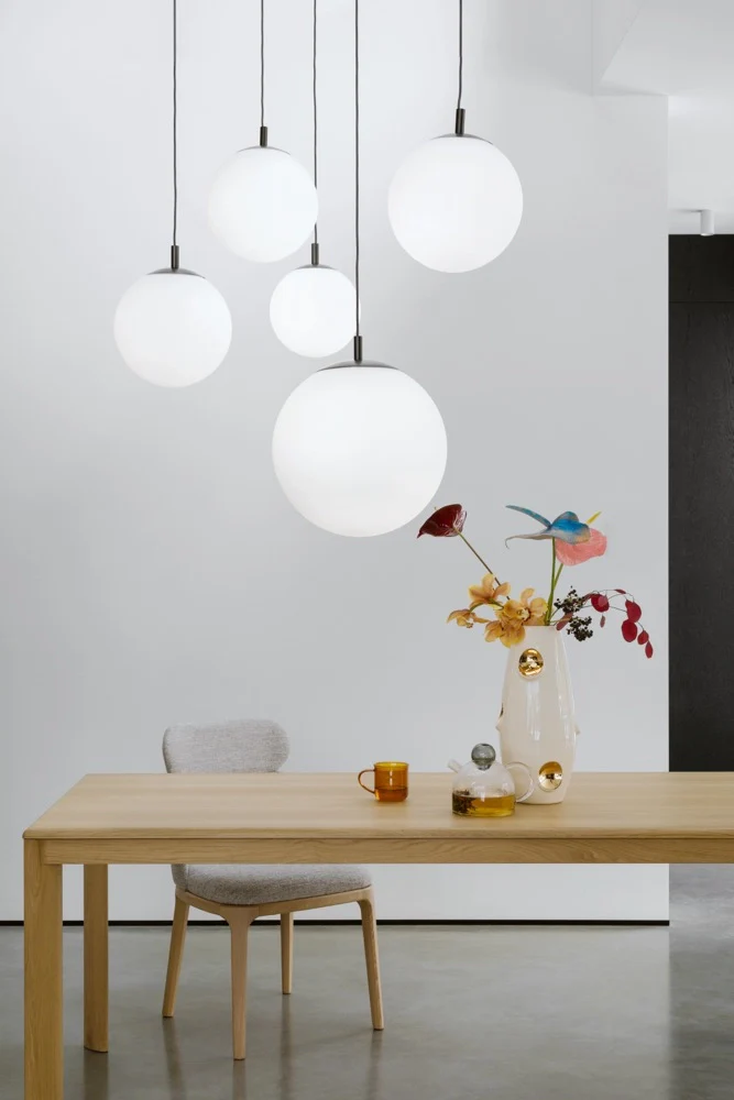 Lampa sufitowa ALUR 2 mleczne szkło ze złotym wykończeniem - Image 2