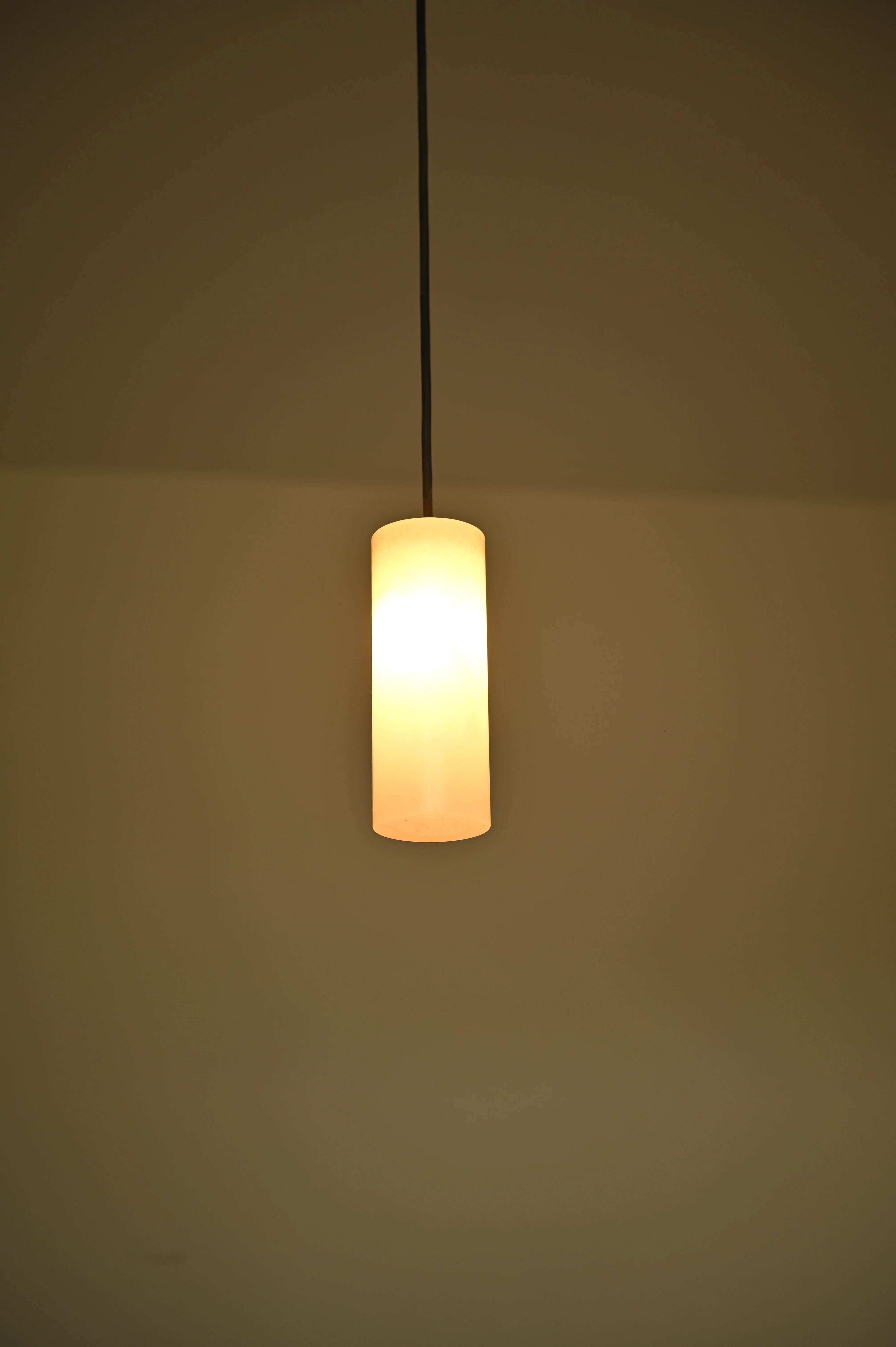 Lampa wisząca MANIKO PIPO biały alabaster - Image 3