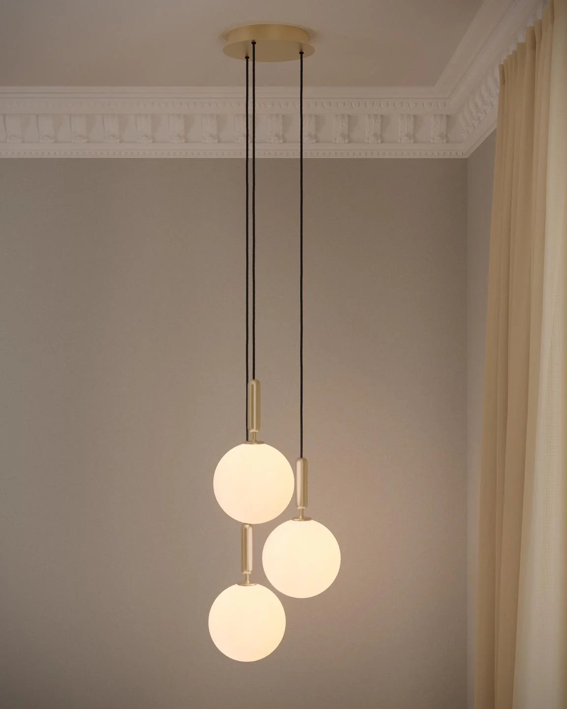 Lampa wisząca MIIRA 3 mosiężny z opalowym szkłem - Image 8
