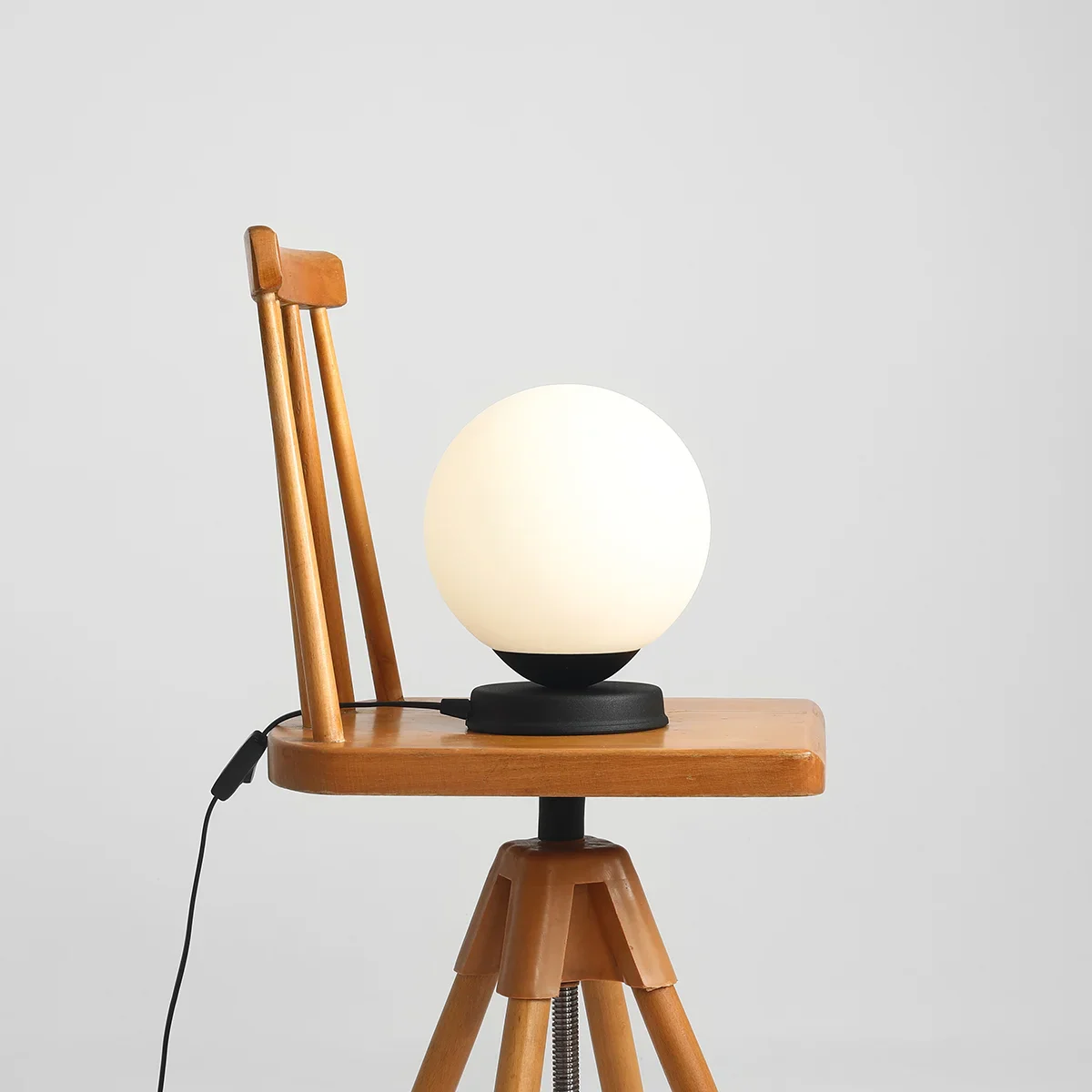 Lampa stołowa BALL czarny - Image 6