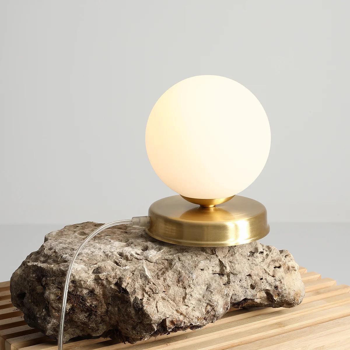 Lampa stołowa BALL mosiężny - Image 8