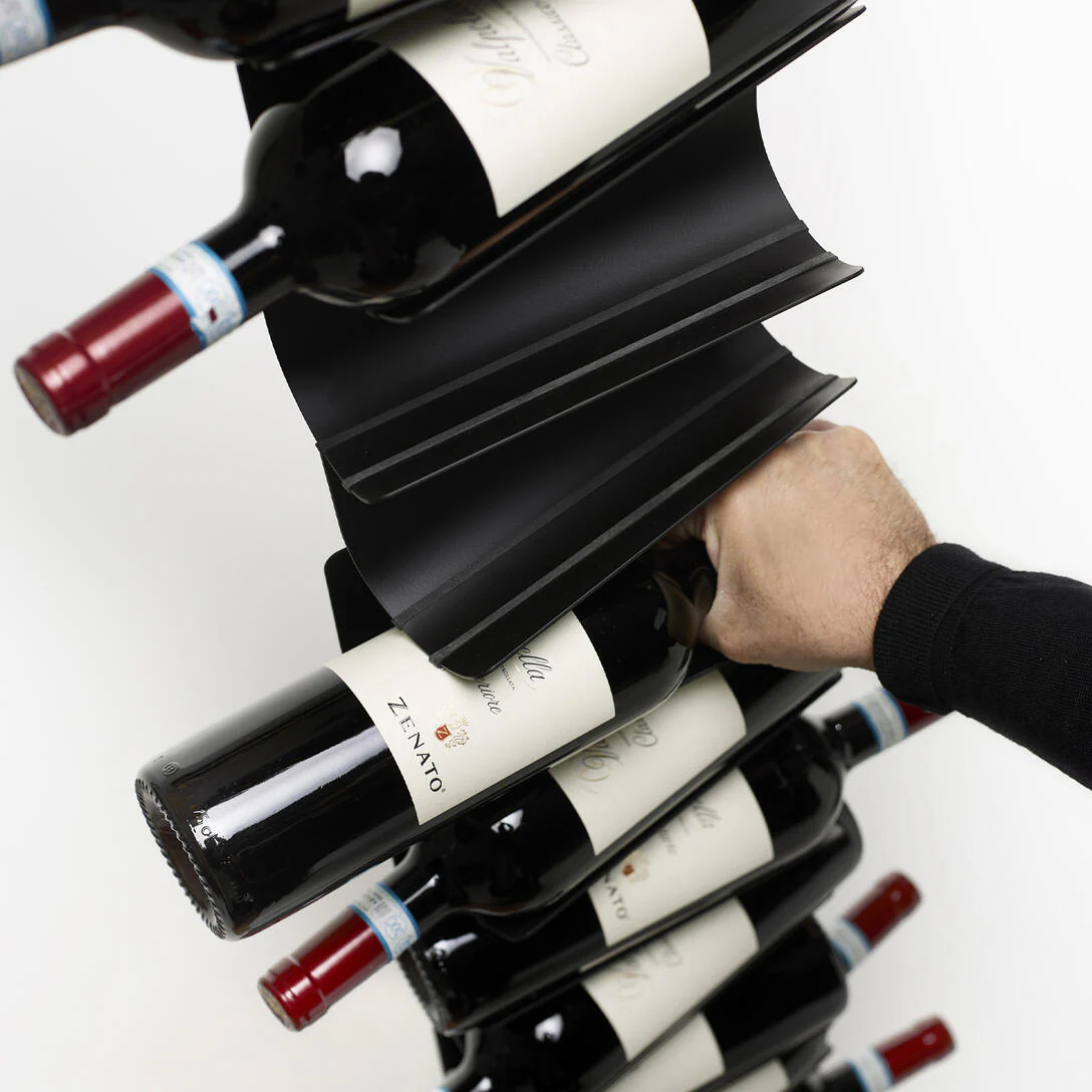 Stojak wiszący na wino PTOLOMEO VINO czarny - Image 6
