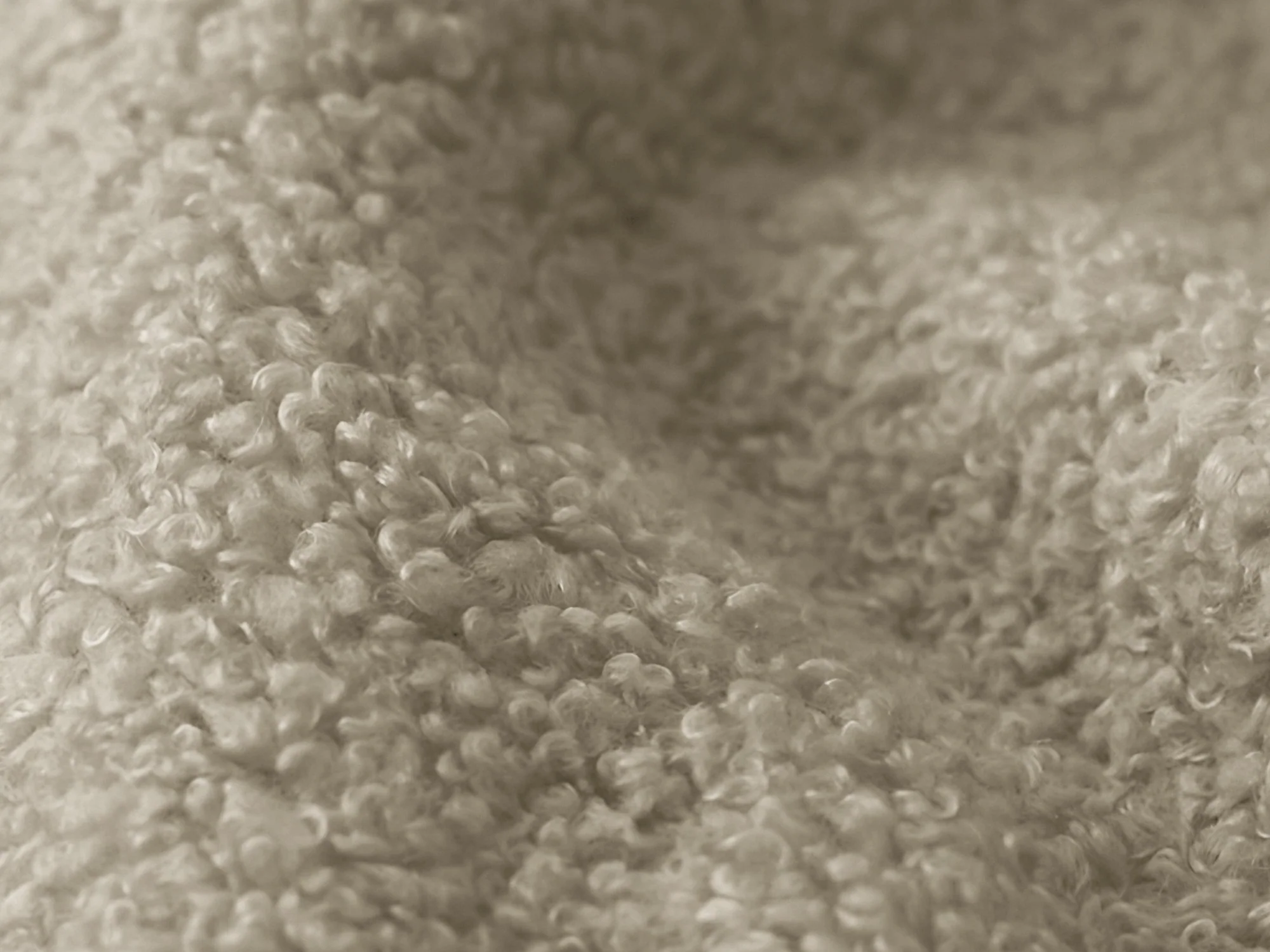 Sofa 3-osobowa z funkcją spania LOHI ciemnobeżowy boucle - Image 8