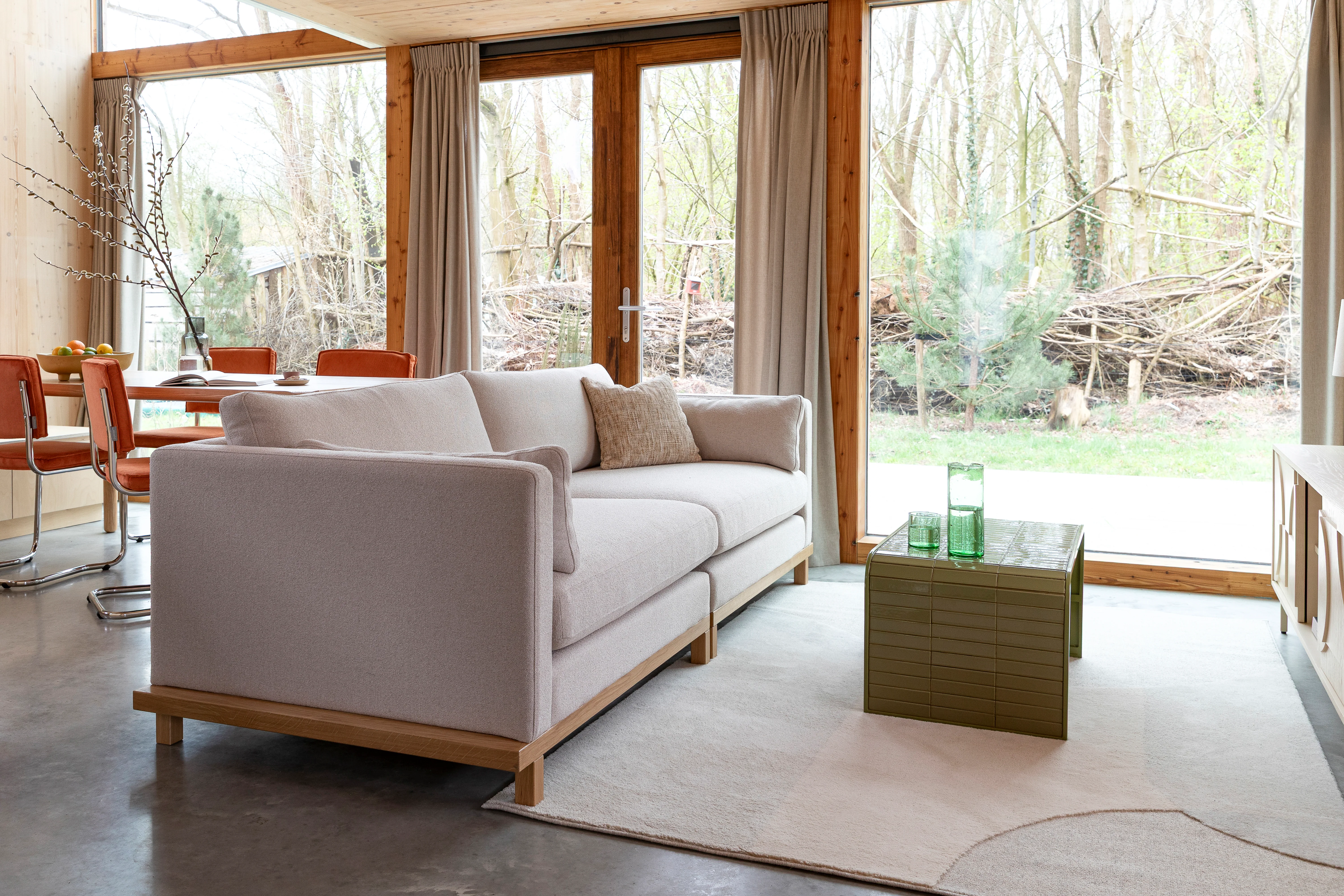 Sofa 4,5-osobowa BLOSSOM beżowy z drewnianą podstawą - Image 2