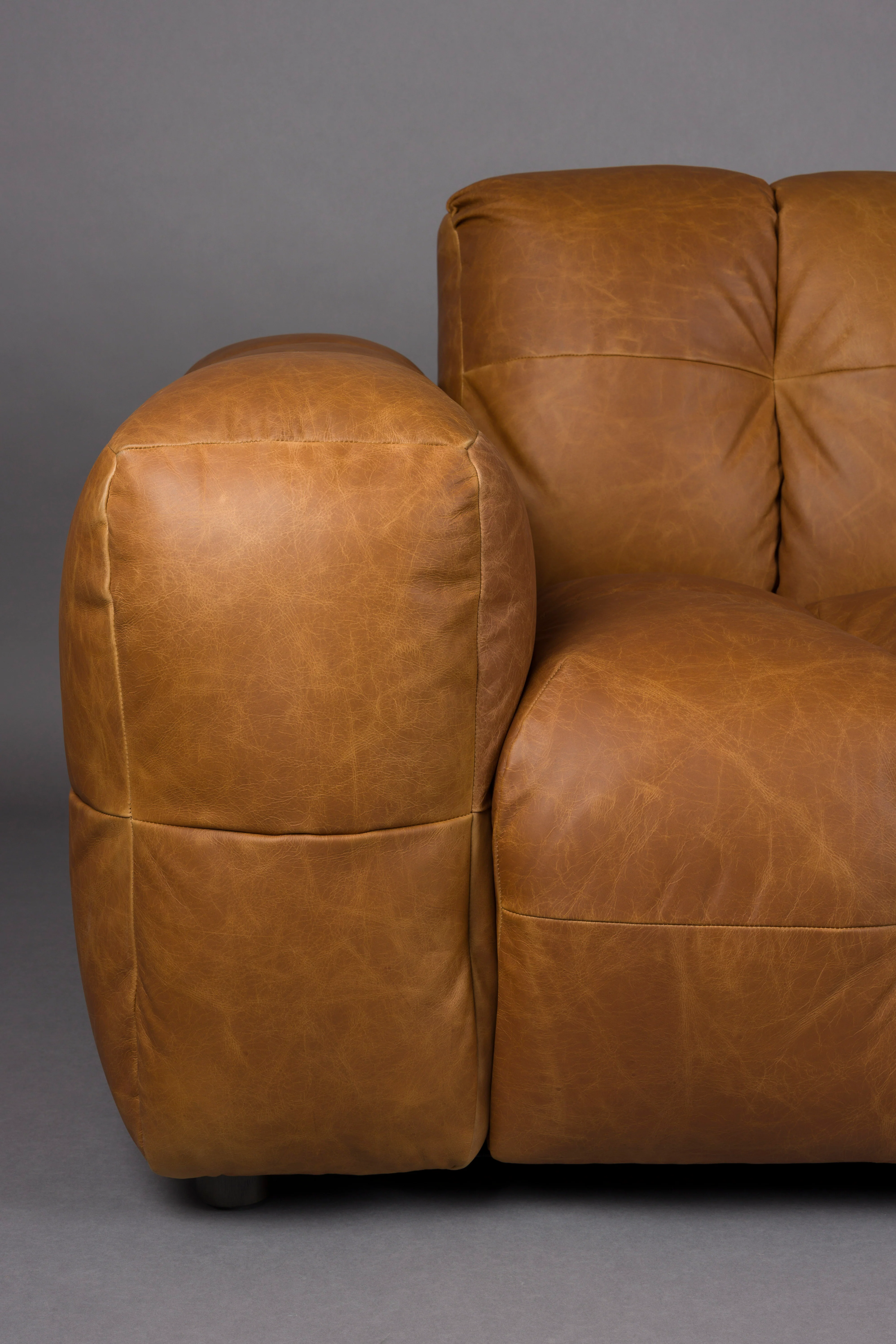 Sofa 4,5-osobowa HACKMAN koniakowa skóra - Image 4