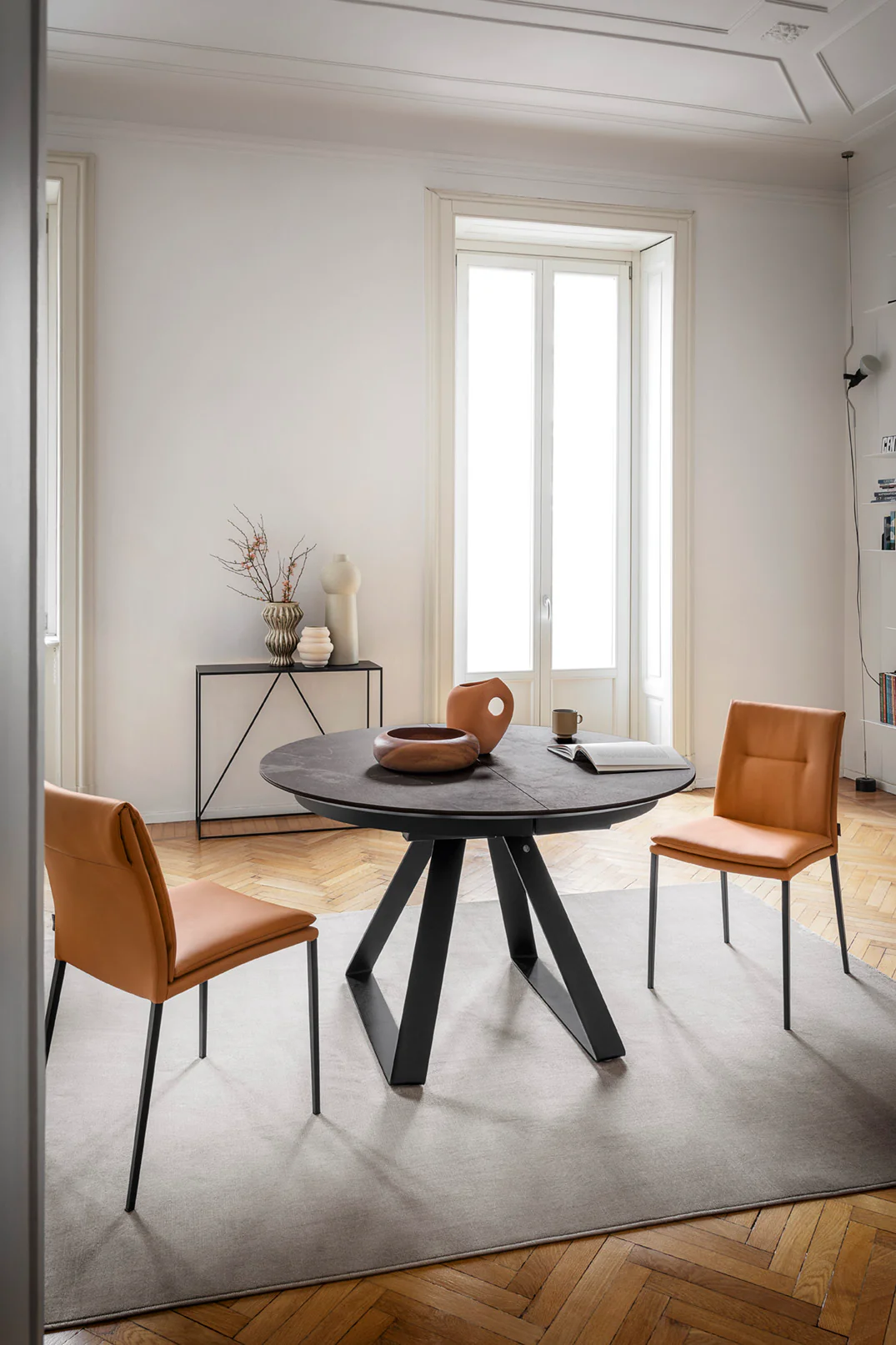 Stół okrągły rozkładany ATLANTE szary blat z czarną podstawą - Image 4