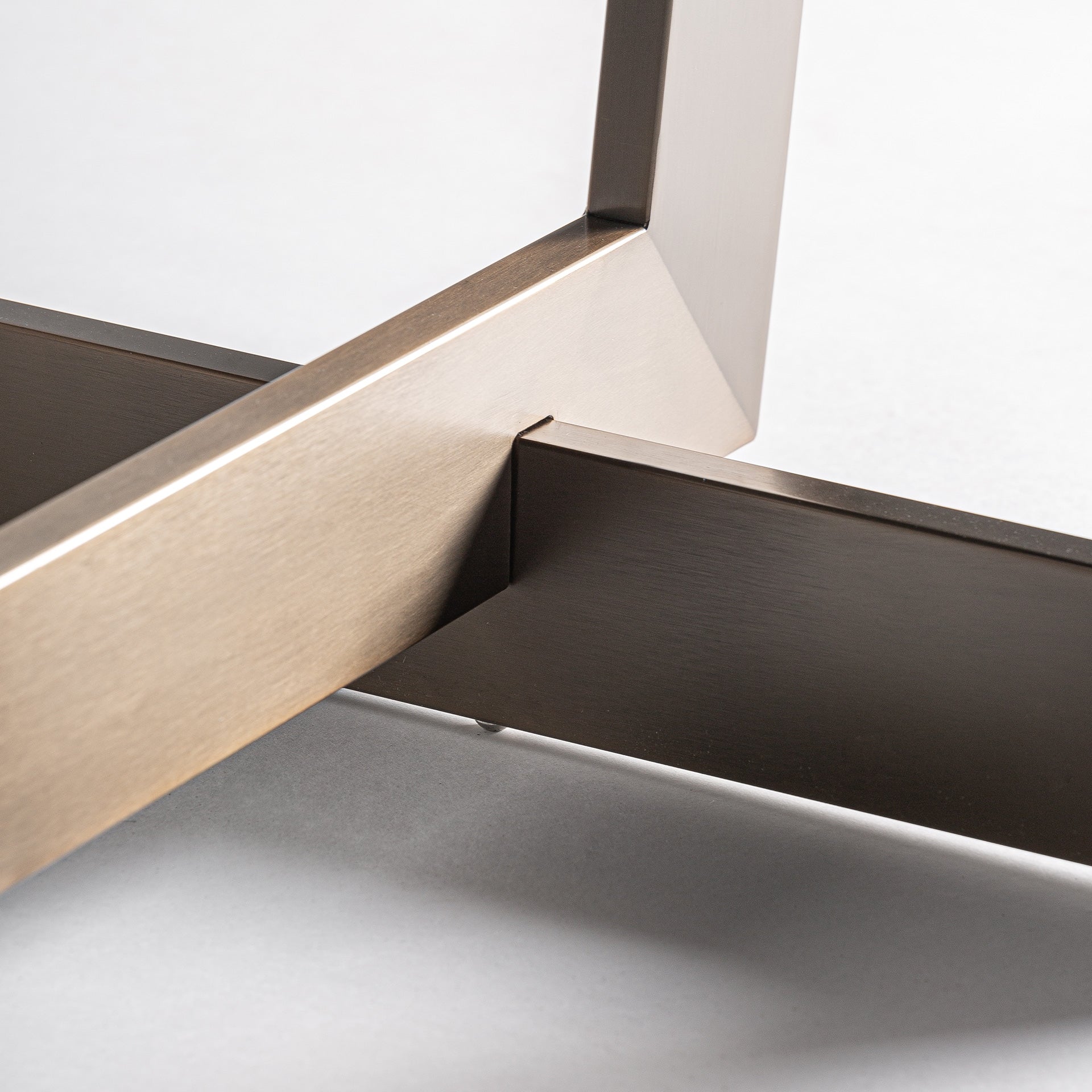 Stół TREMP spiek porcelanowy z brązową podstawą - Image 8