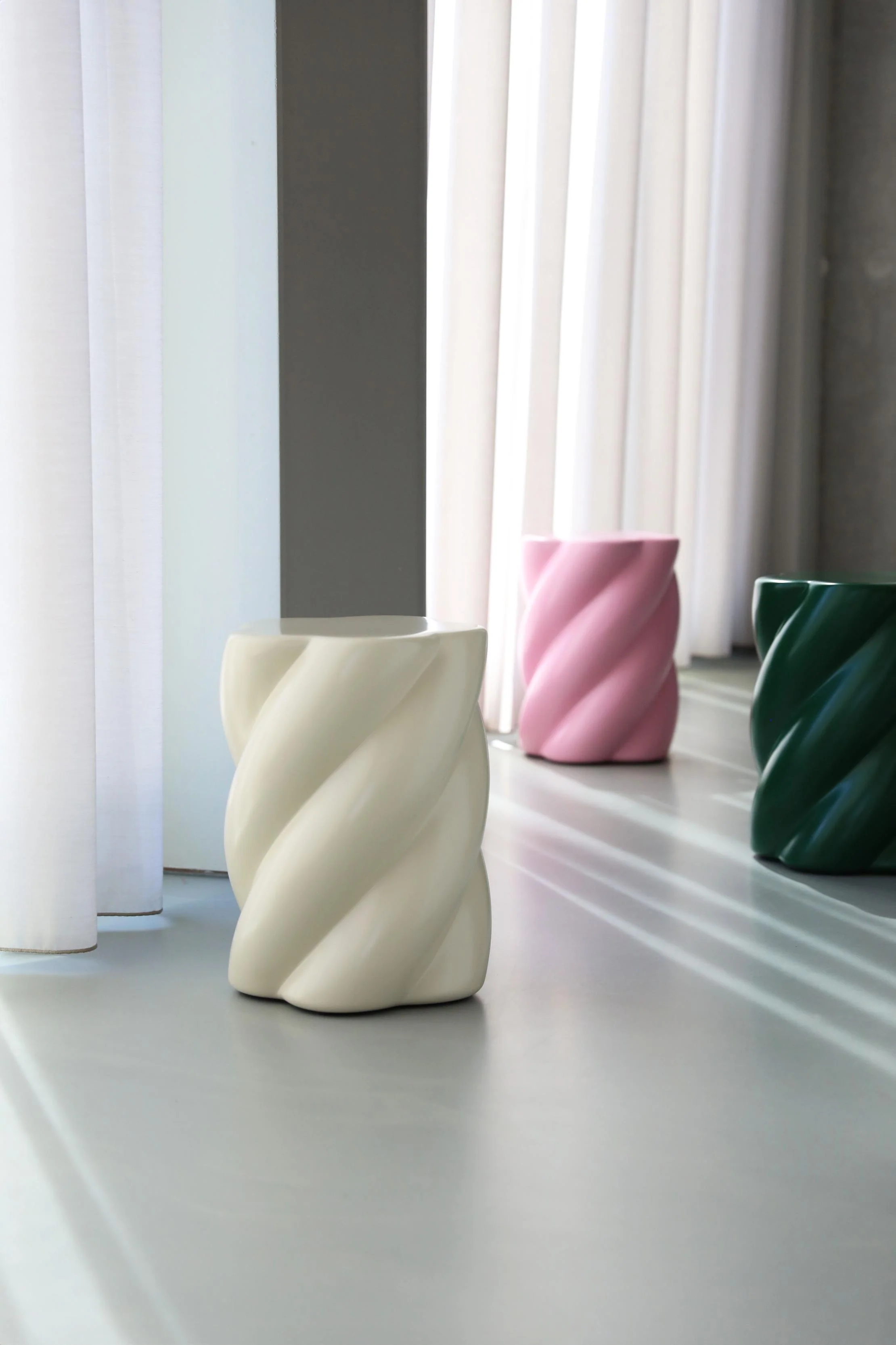Stołek MARSHMALLOW biały - Image 7