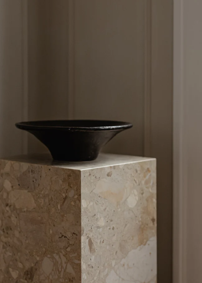 Stolik boczny PLINTH piaskowy kamień - Image 10