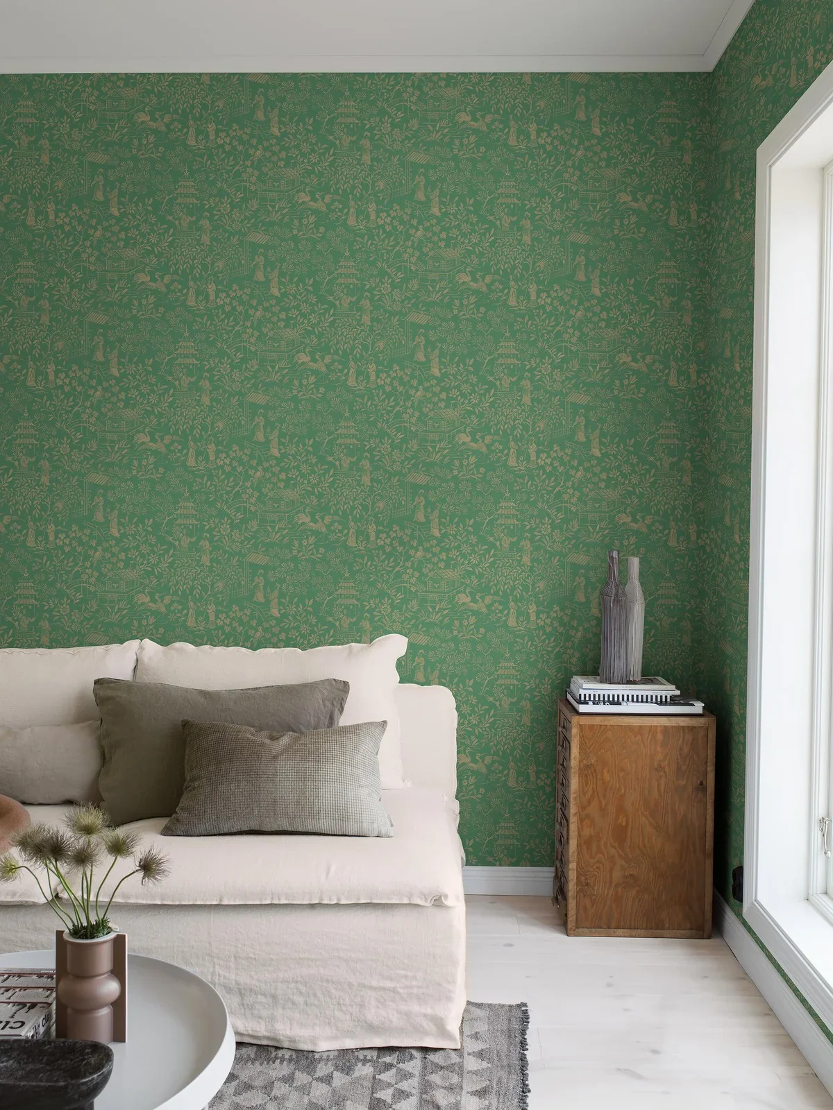 Tapeta flizelinowa papierowa z roślinnym wzorem ORIENTAL GARDEN zielony ze złotym - Image 9