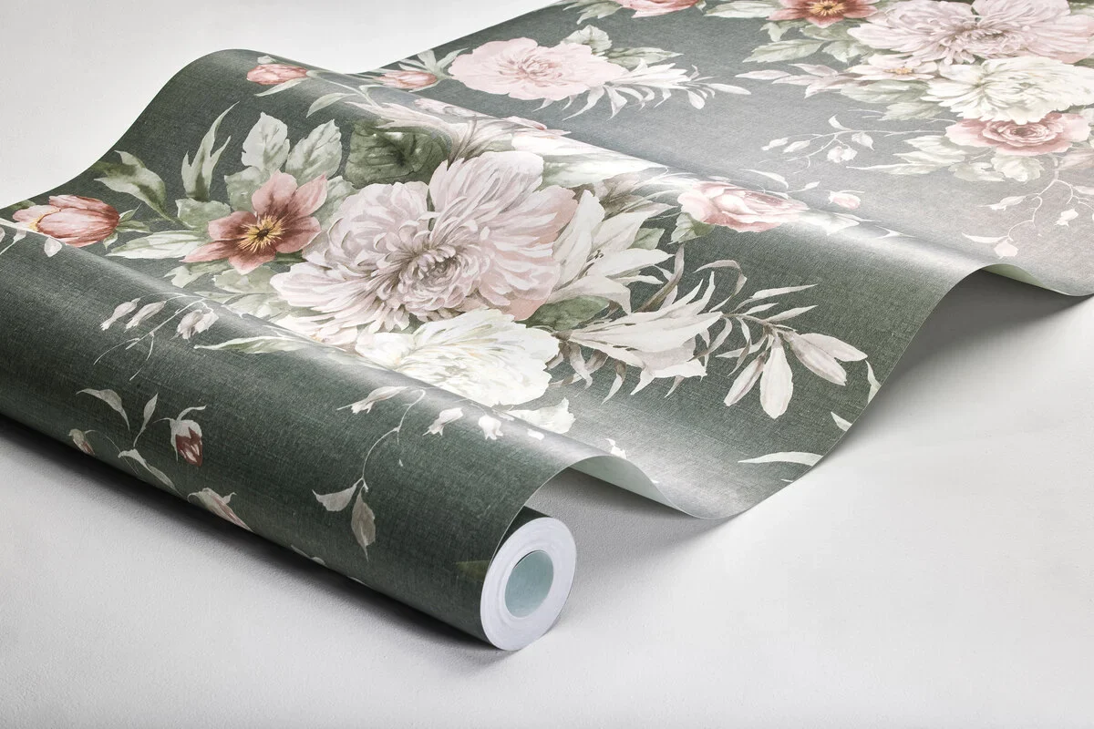 Tapeta flizelinowa papierowa z roślinnym wzorem FLORAL CHARM ciemny zielony z różowym - Image 4