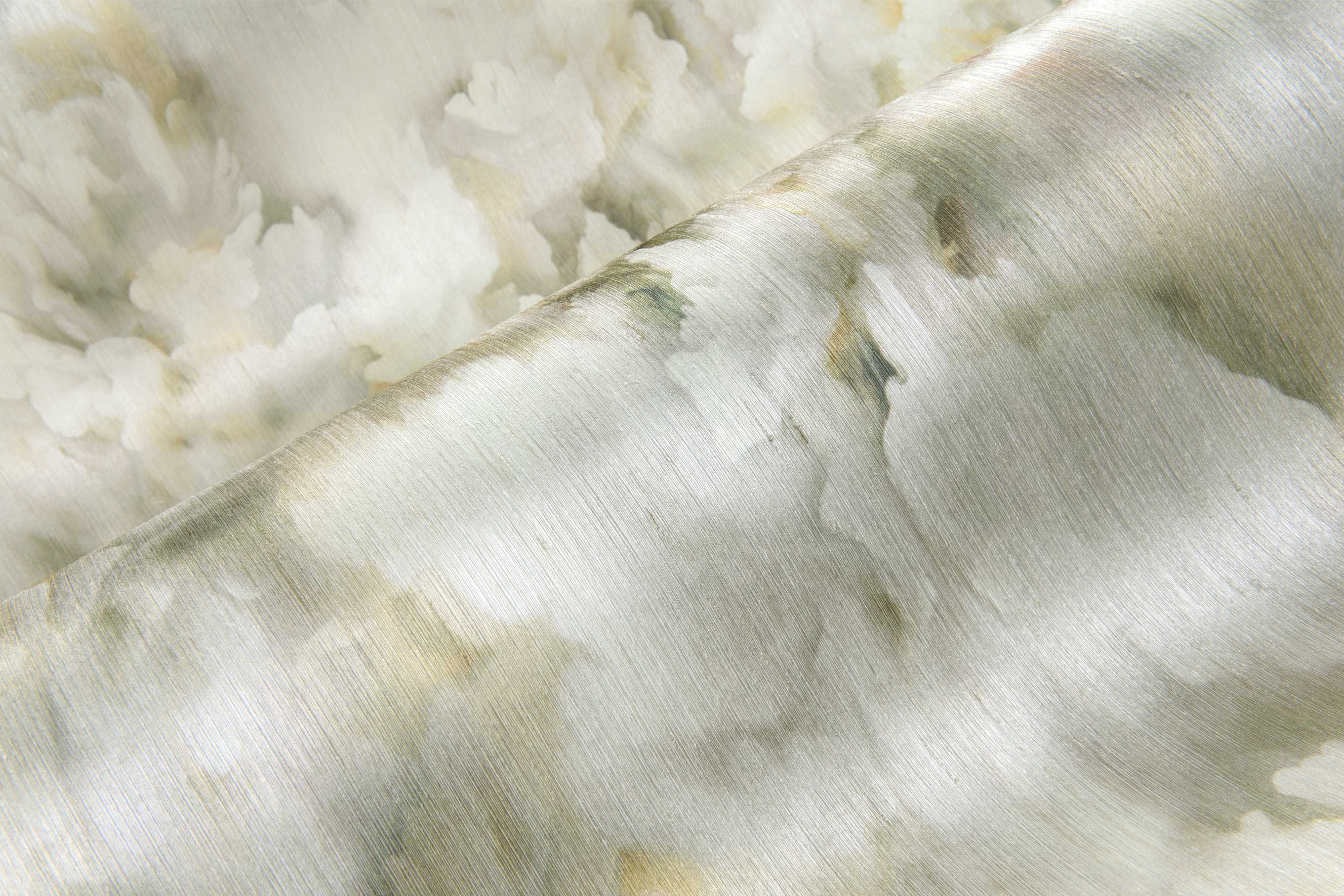 Tapeta tekstylna jedwabna z motywem płatków kwiatów SILK BOMBIS beżowy z białym - Image 3