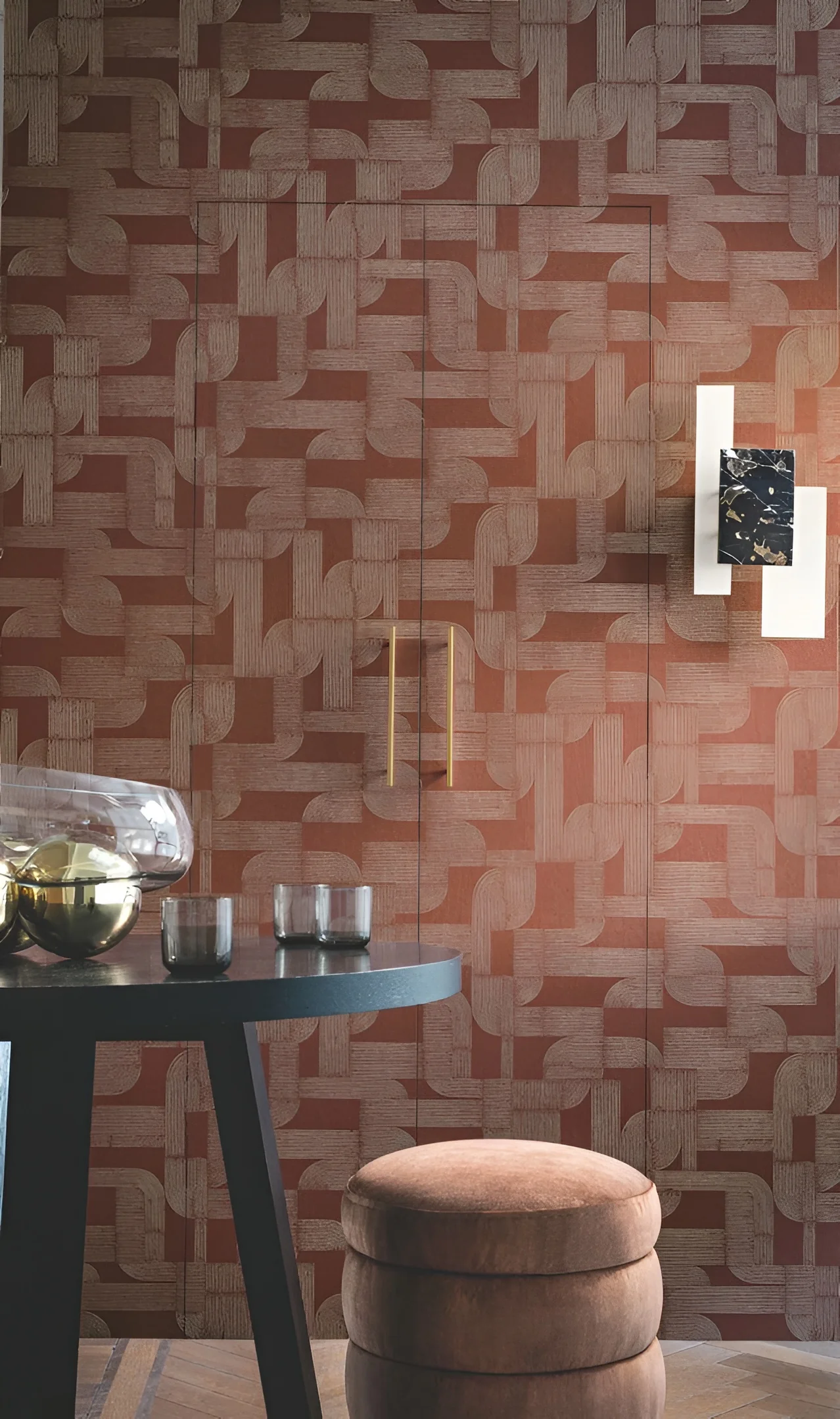 Tapeta z geometrycznym wzorem HECTOR - TERRACOTTA/DORE terakota ze złotym - Image 2