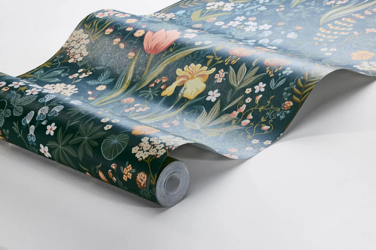 Tapeta z roślinnym motywem kwiatów BLOMSTERHAV granatowy z zielonym - Image 6