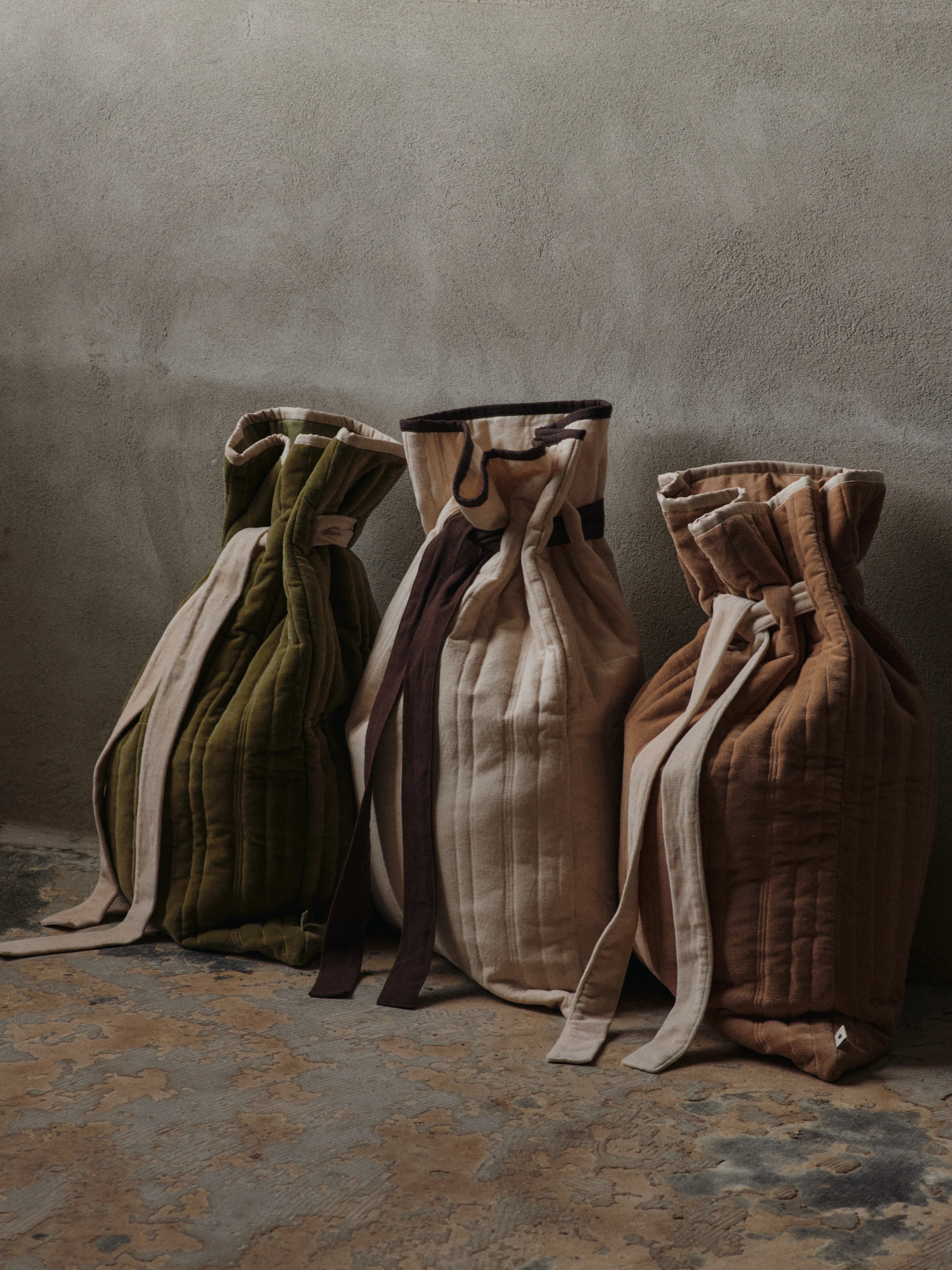 Worek na prezenty VARI QUILTED SACK beżowy z brązowym - Image 2
