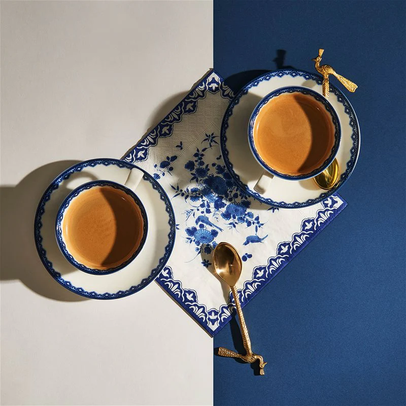 Zestaw filiżanek ze spodkiem DELFTWARE biały z niebieskim - Image 2